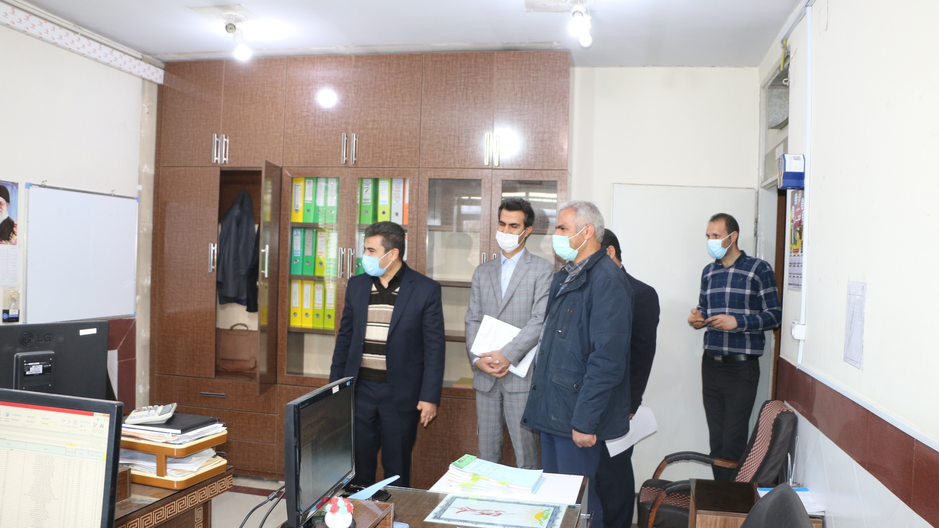 یازدید سرزده فرماندار شهرستان شازند از شبکه بهداشت و درمان شهرستان شازند