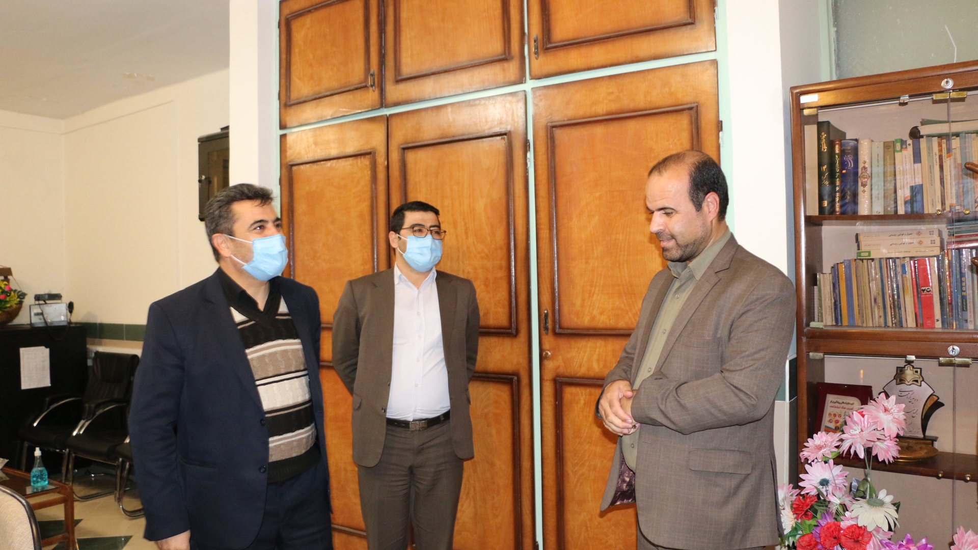 بازدید سرزده دکتر رمضانی فرماندار شهرستان شازند از بخشداری سربند