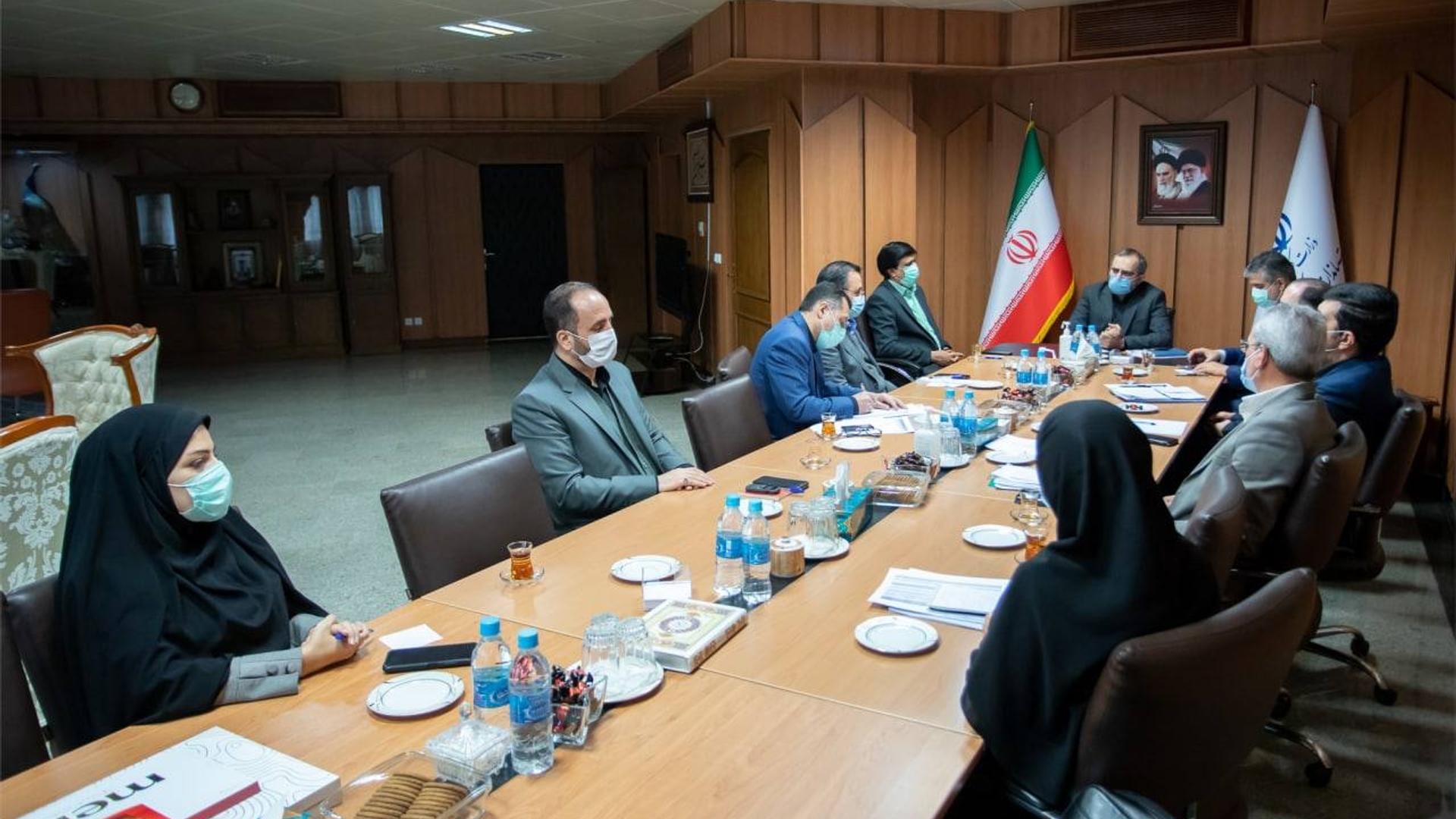 جلسه شوراي معاونين استانداري مركزي با حضور استاندار ، معاونين و مديران مربوطه برگزار شد