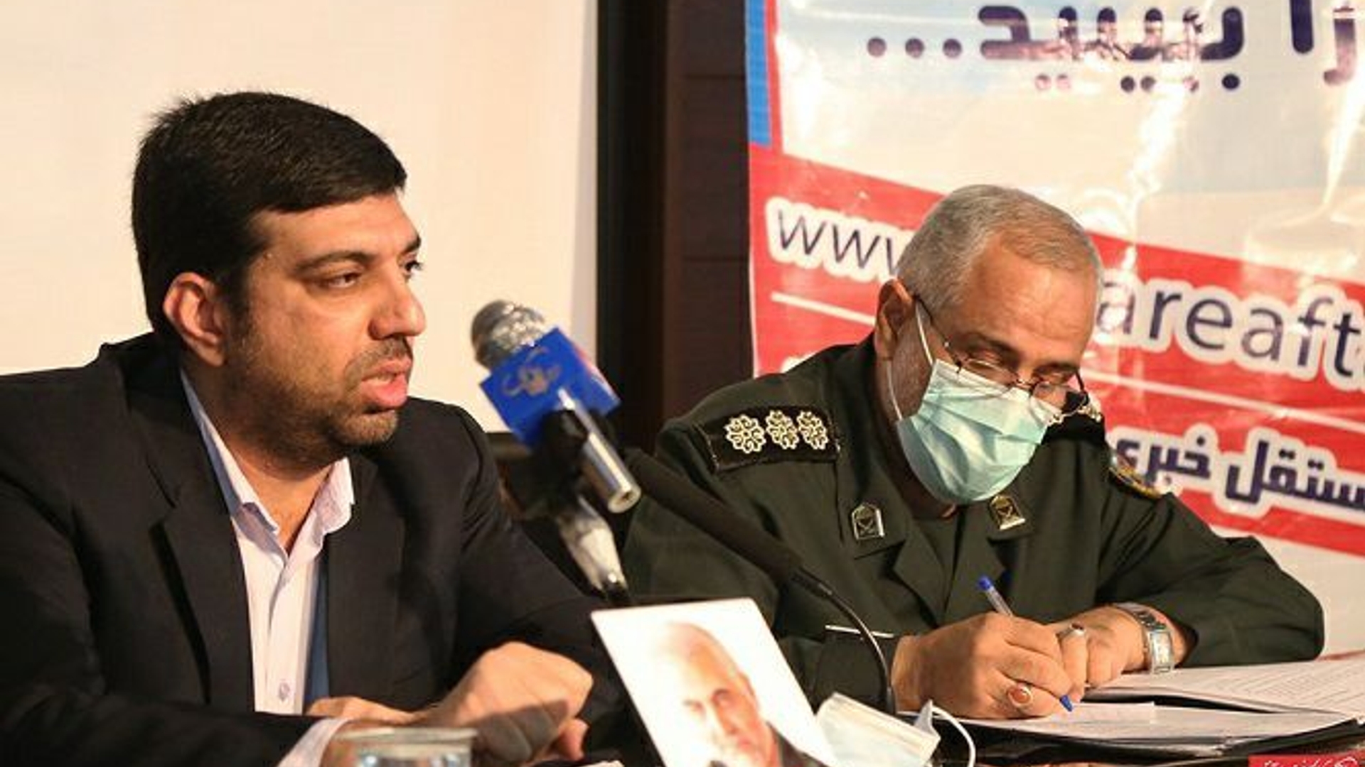 فرماندار اراک در میزگرد دیارآفتاب:
حاج قاسم بزرگترین افتخار جهان اسلام است-شهادت شهید سلیمانی فصل جدیدی از رویش‌های انقلاب را در کشور و منطقه گشود