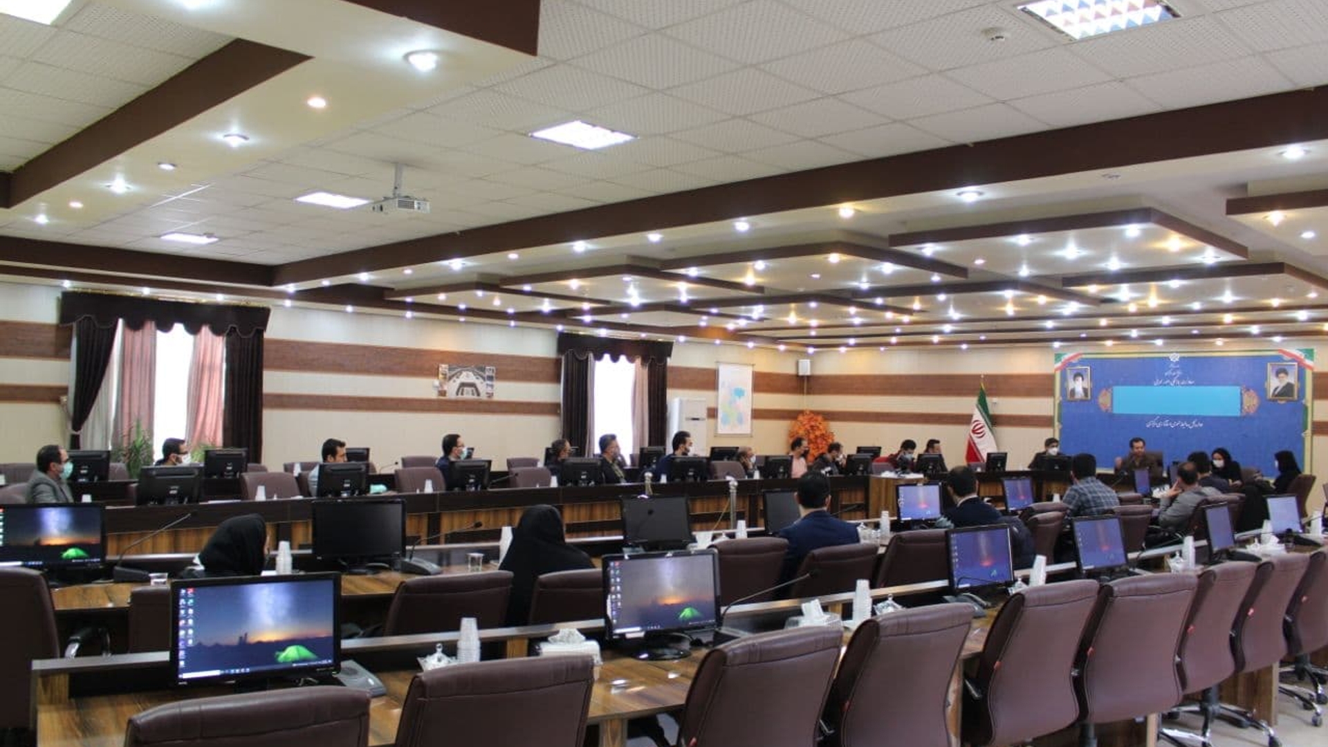 برگزاری کارگاه آموزشی تدوین دفترچه تعرفه عوارض محلی و بهای خدمات در دهیاری ها براساس دستور العمل ابلاغی سازمان شهرداری ها و دهیاری ها