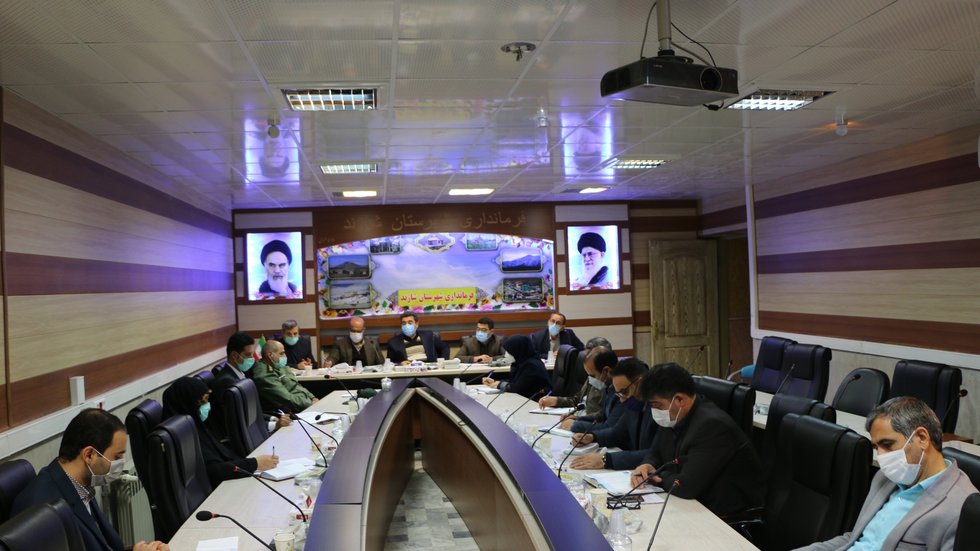 برگزاری چهارمین جلسه کارگروه آرد ونان شهرستان شازند به ریاست دکتر رمضانی فرماندار