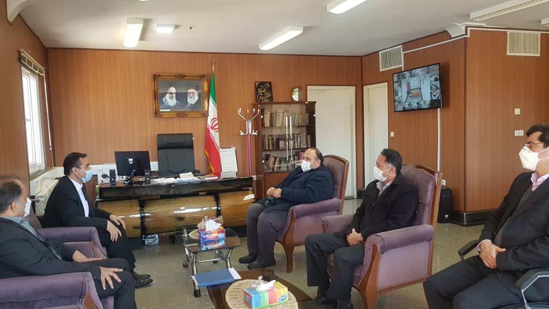 دیدار  و  گفتگو :