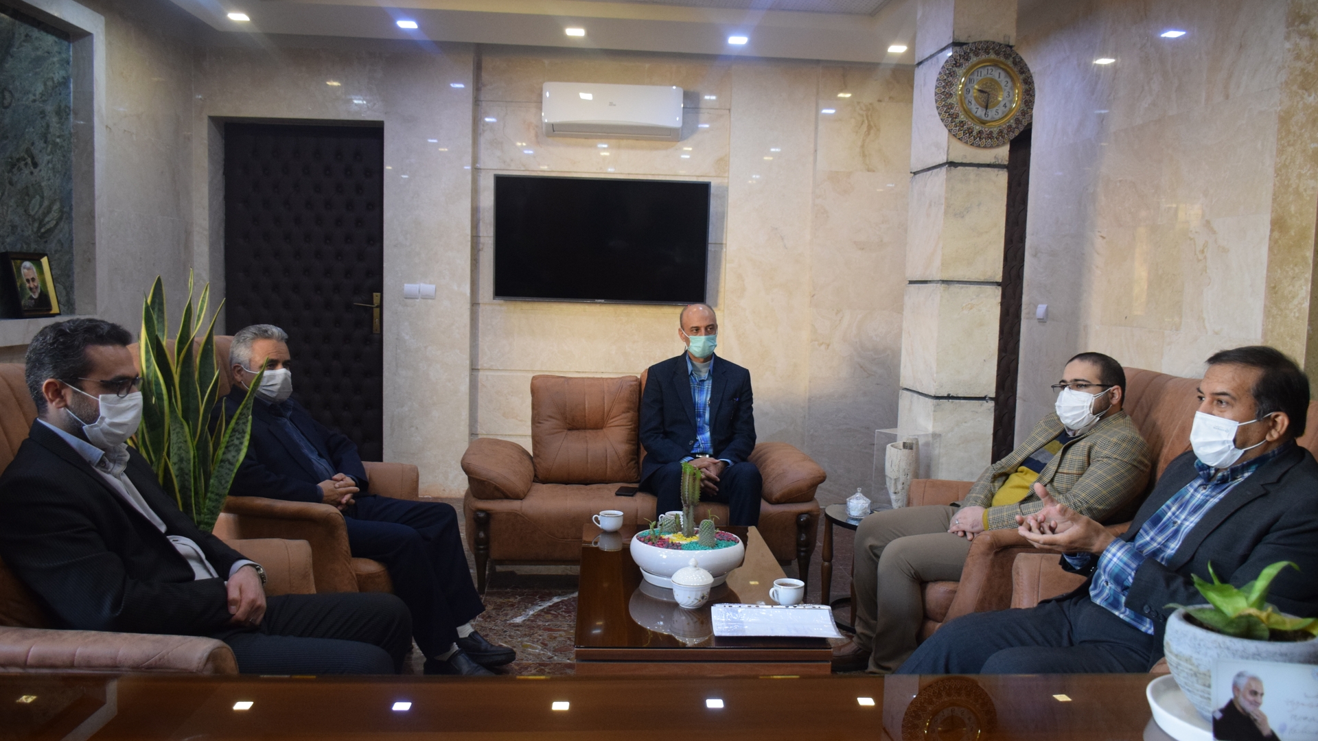 دیدار بیک مدیرکل امور مالیاتی استان مرکزی با ناظری فرماندار شهرستان محلات