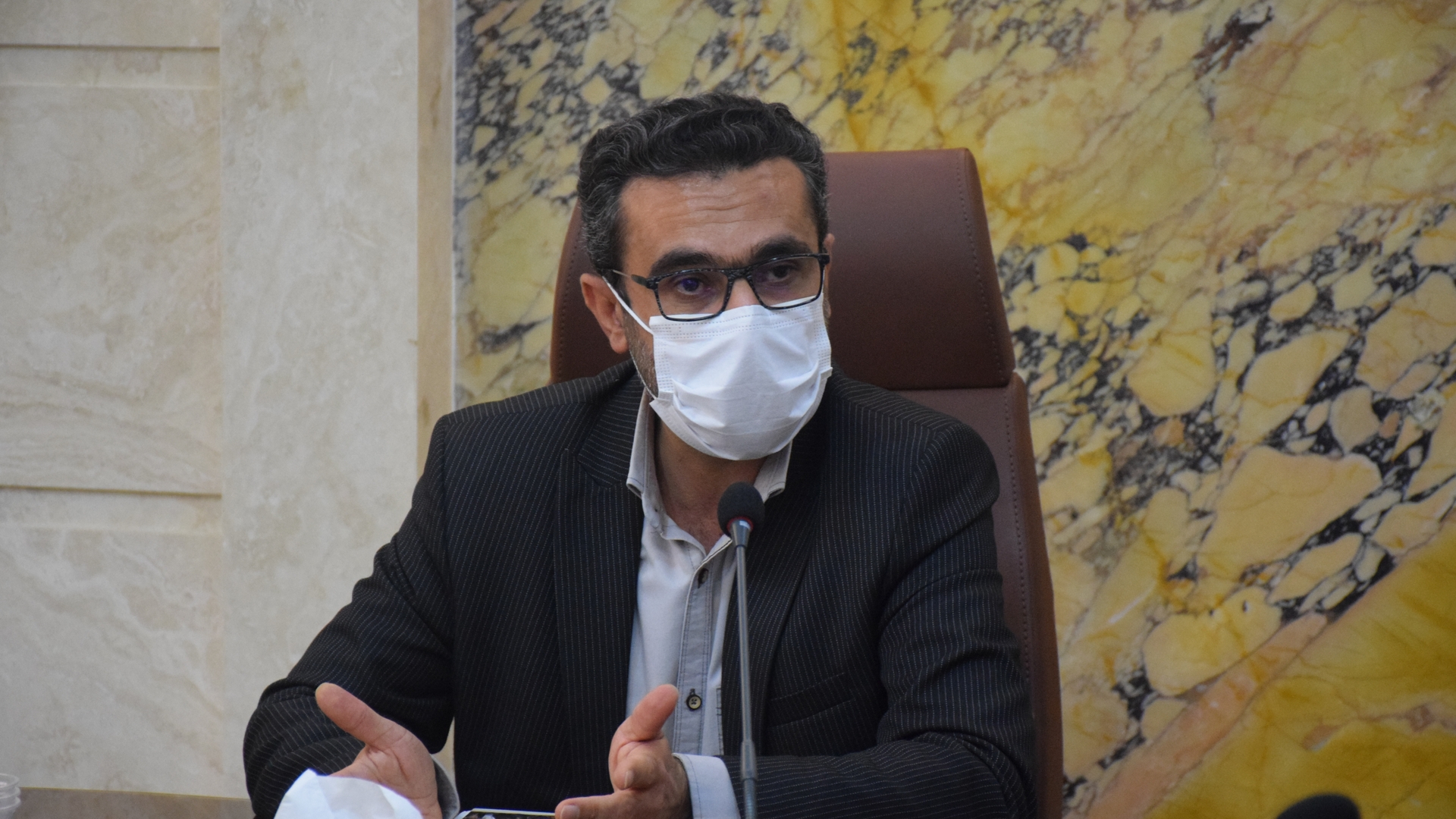 جلسه بررسی مسائل و مشکلات درمانگاه نیکفر نیم ور به ریاست ناظری فرماندار شهرستان محلات برگزار گردید.