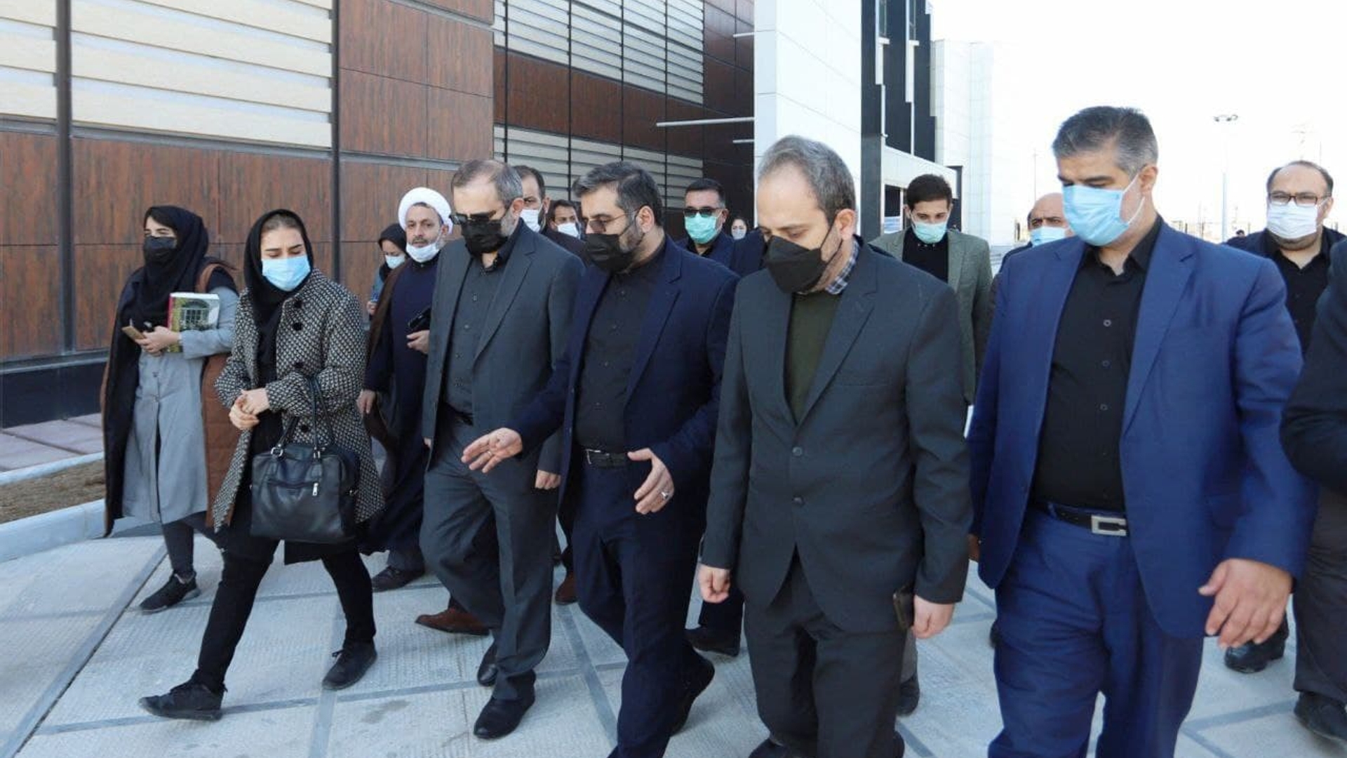 بازدید وزیر فرهنگ و ارشاد اسلامی، استاندار مرکزی و معاون هماهنگی امور عمرانی از ساختمان تالار مرکزی