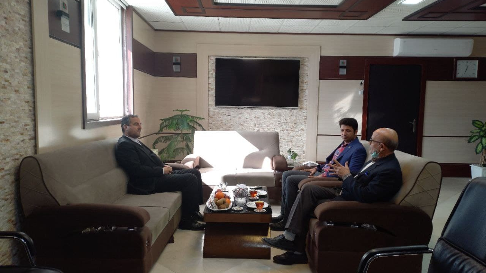 دیدارو گفتگو  :