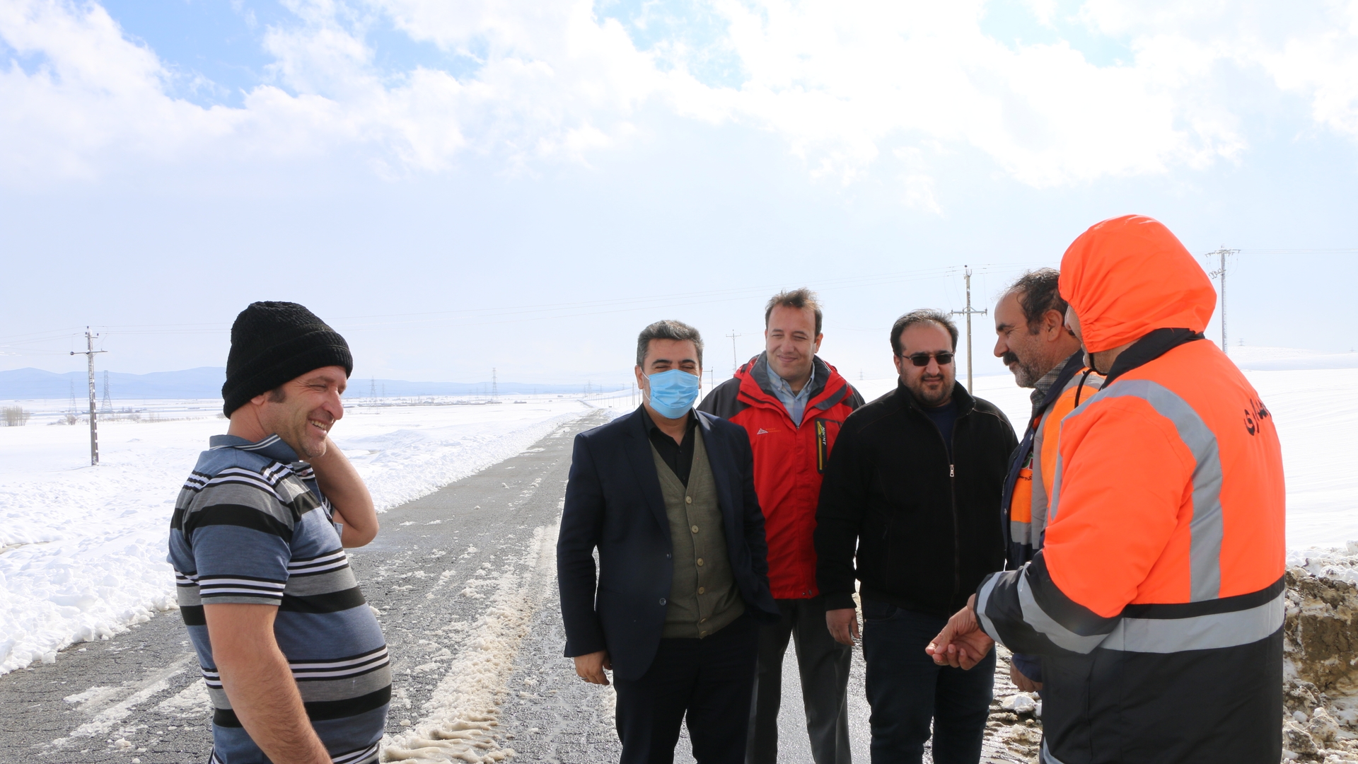 بازدید دکتر رمضانی فرماندار از محورهای مواصلاتی شهرستان شازند