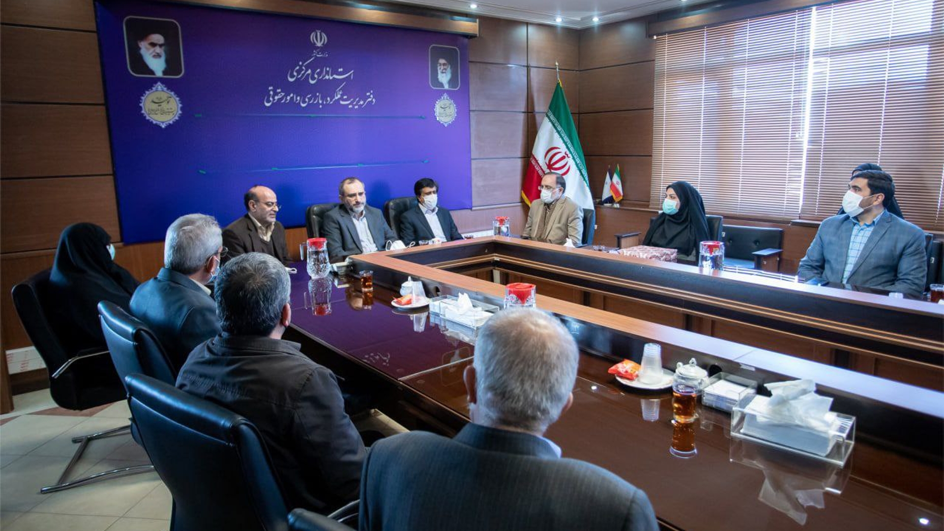 آیین تکریم و معارفه مشاور استاندار و مسئول هماهنگی امور ایثارگران استانداری مرکزی