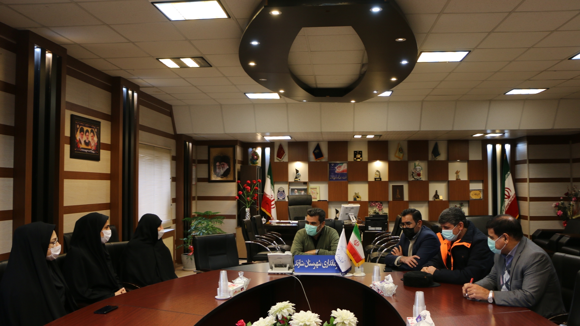 مدیرکل کتابخانه های استان مرکزی با فرماندار شهرستان شازند دیدارکرد‌