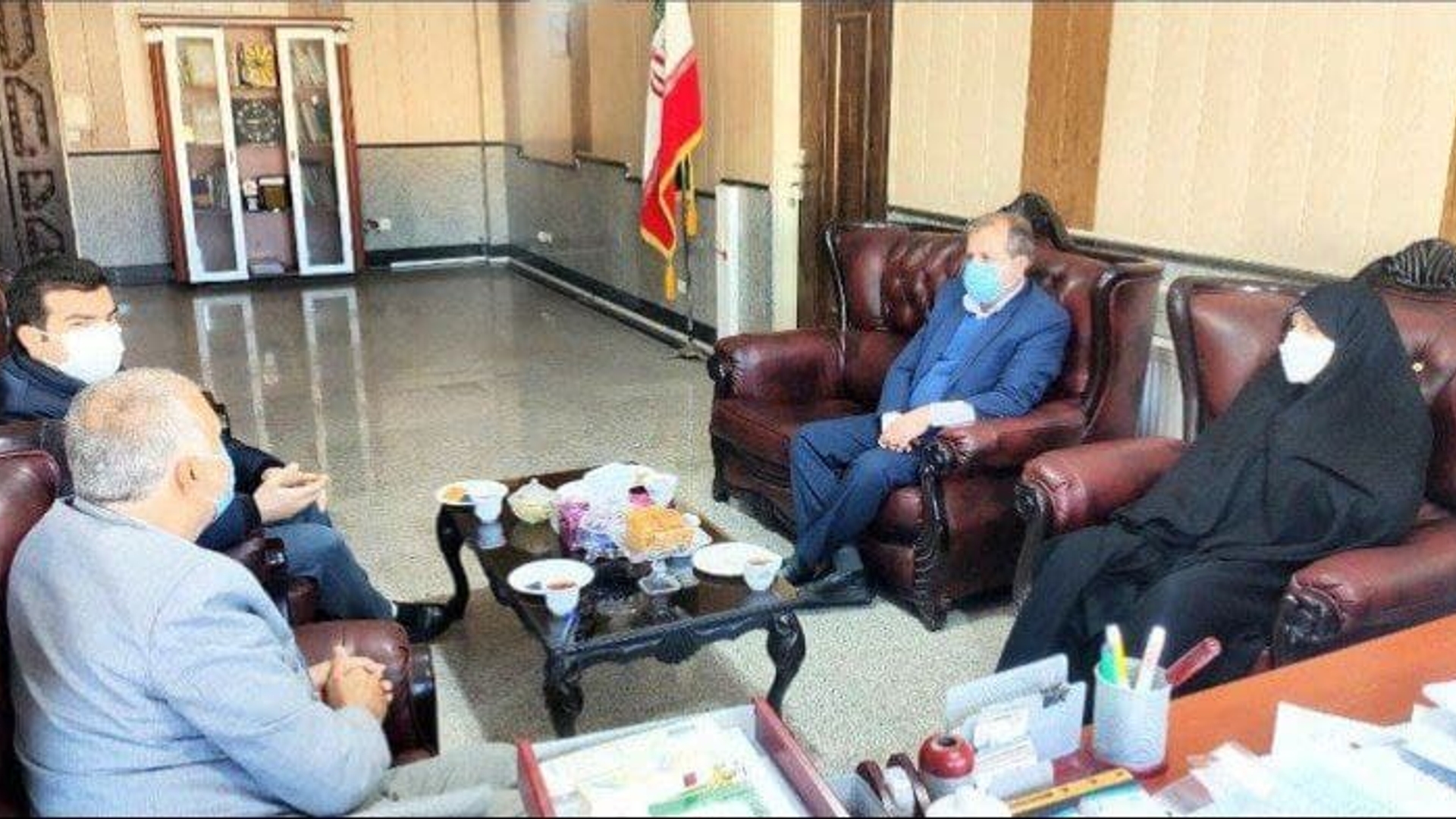 با سرکار خانم مهدیان پور سرپرست اداره کل کتابخانه های عمومی استان مرکزی