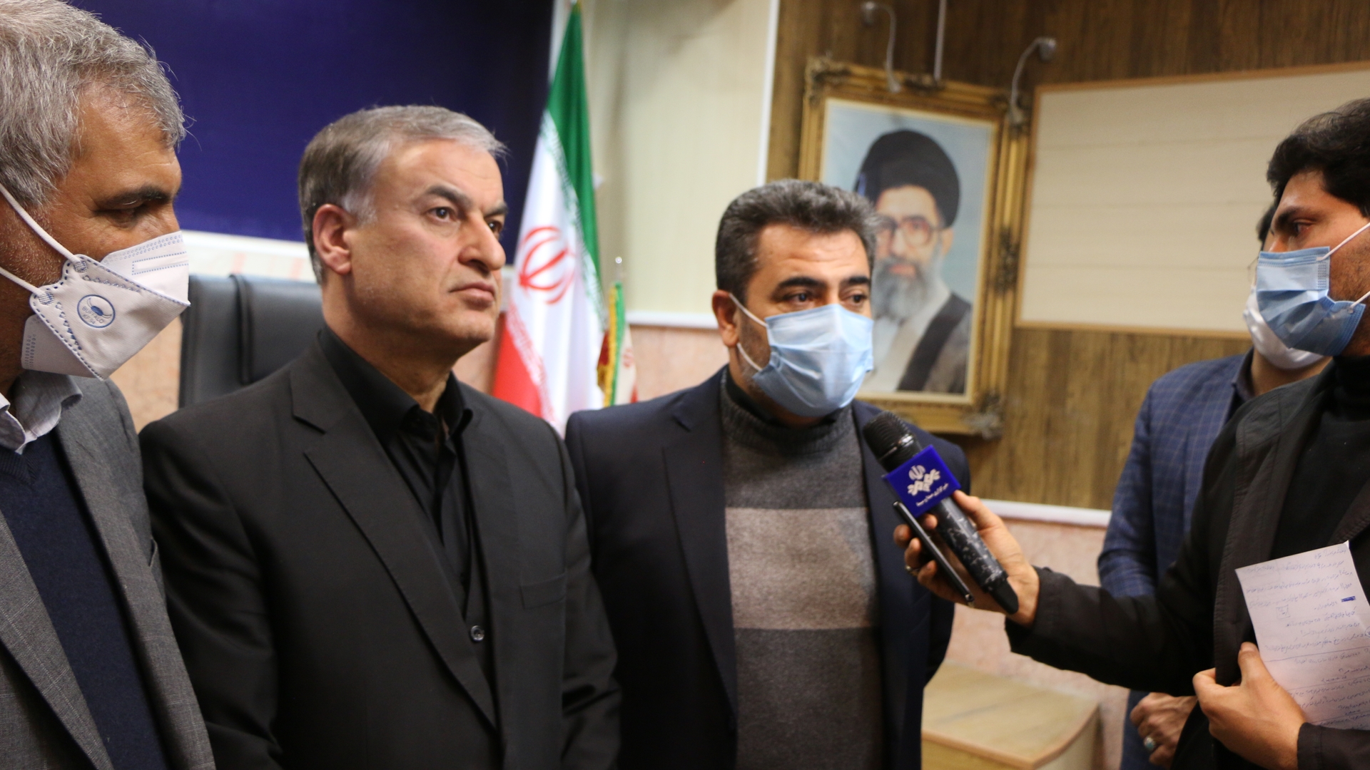 شهرستان شازند ظرفیت ایجاد وراه اندازی یک بندر خشک را دارا می باشد.