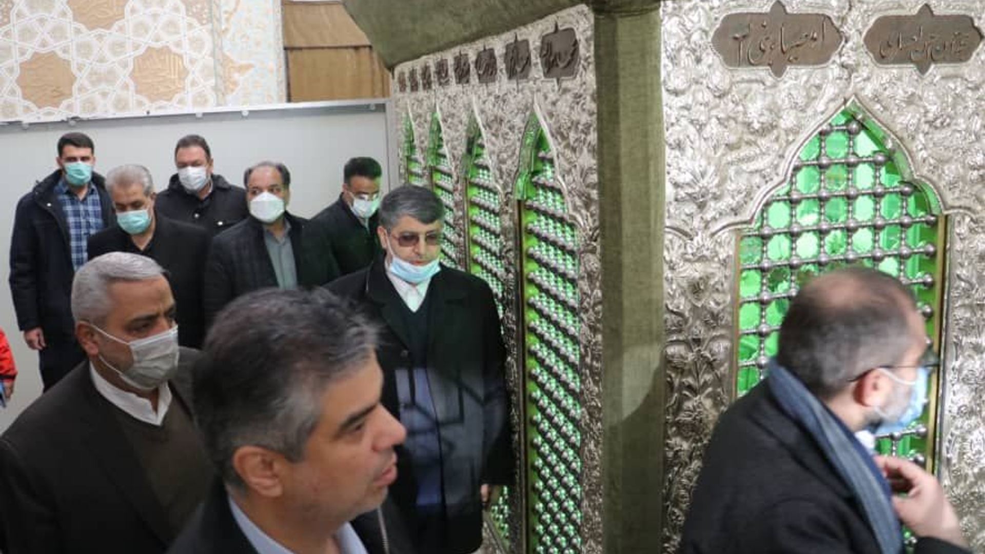 استاندار مرکزی در بازدید امامزاده محمد عابد مشهد میقان