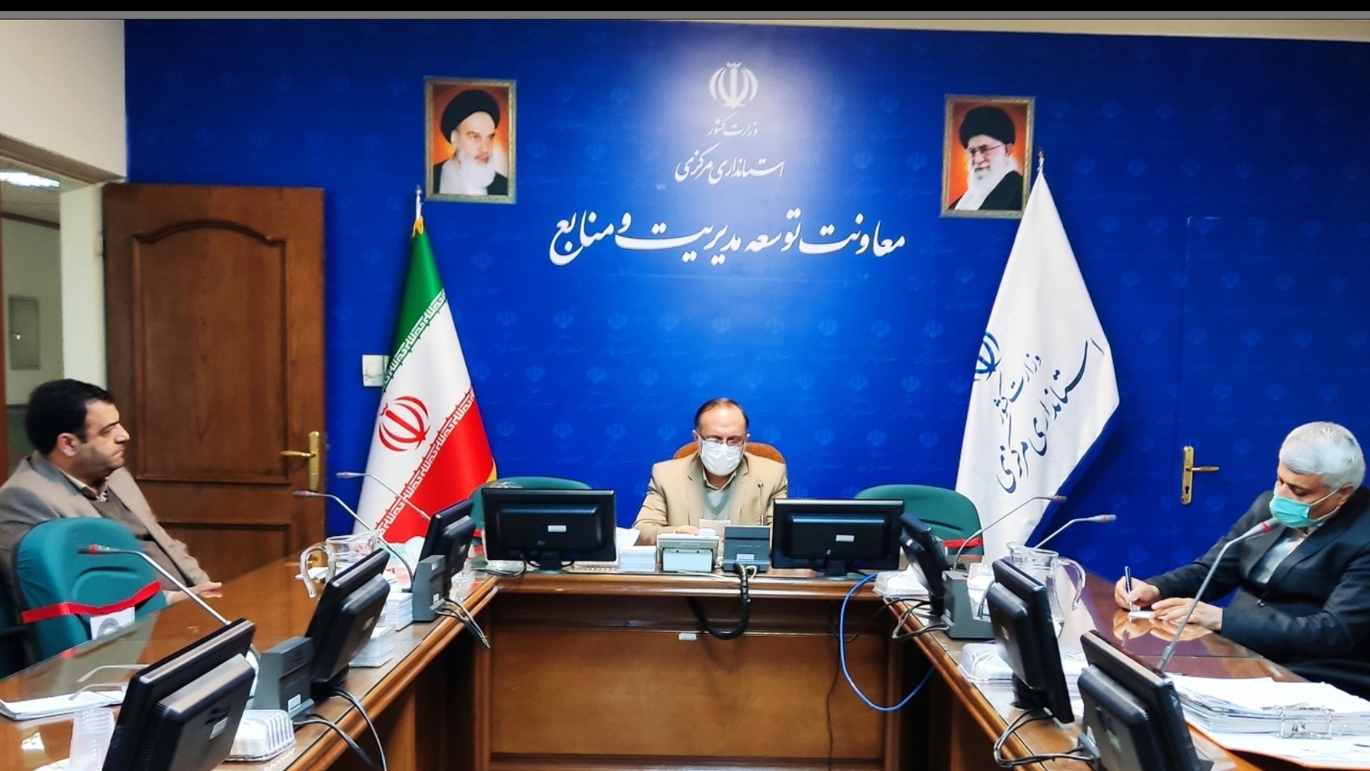 جلسه بازگشایی پاکت قیمت کارشناسی املاک مازاد استانداری