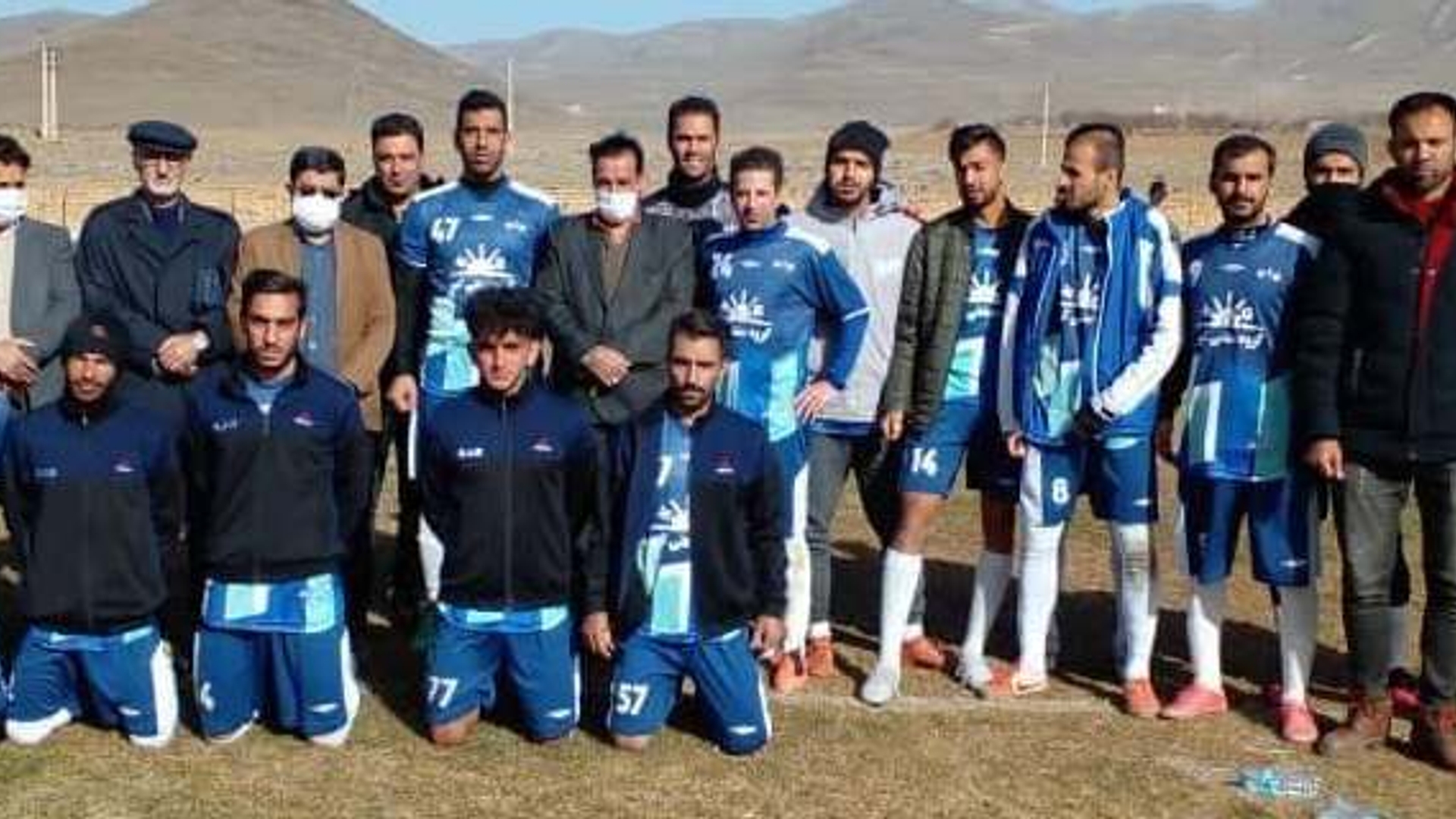 بازدید فرماندار ازدیدار فوتبال وحدت خنداب و فراهان به میزبانی مجموعه ورزشی شهدای شهر خنداب