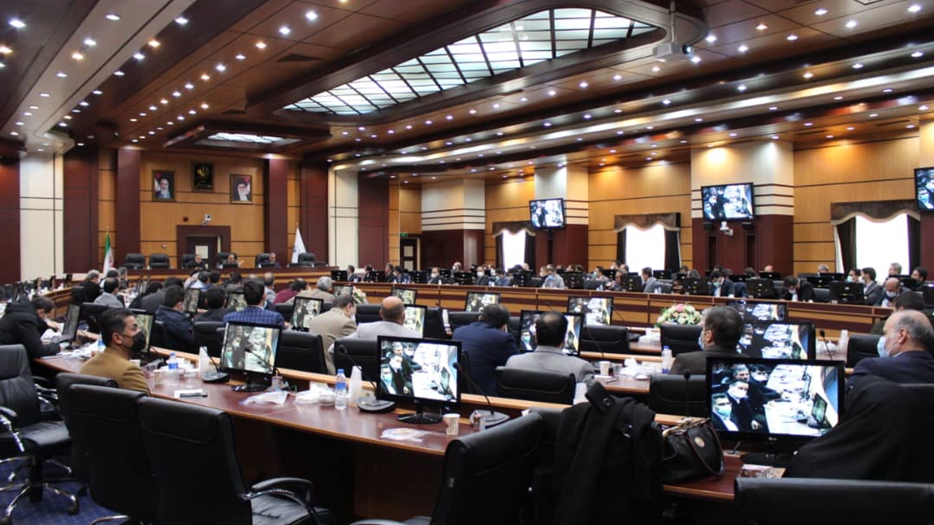 جلسه آموزشی کمیسیون ماده صد ویژه اعضای کمیسیون