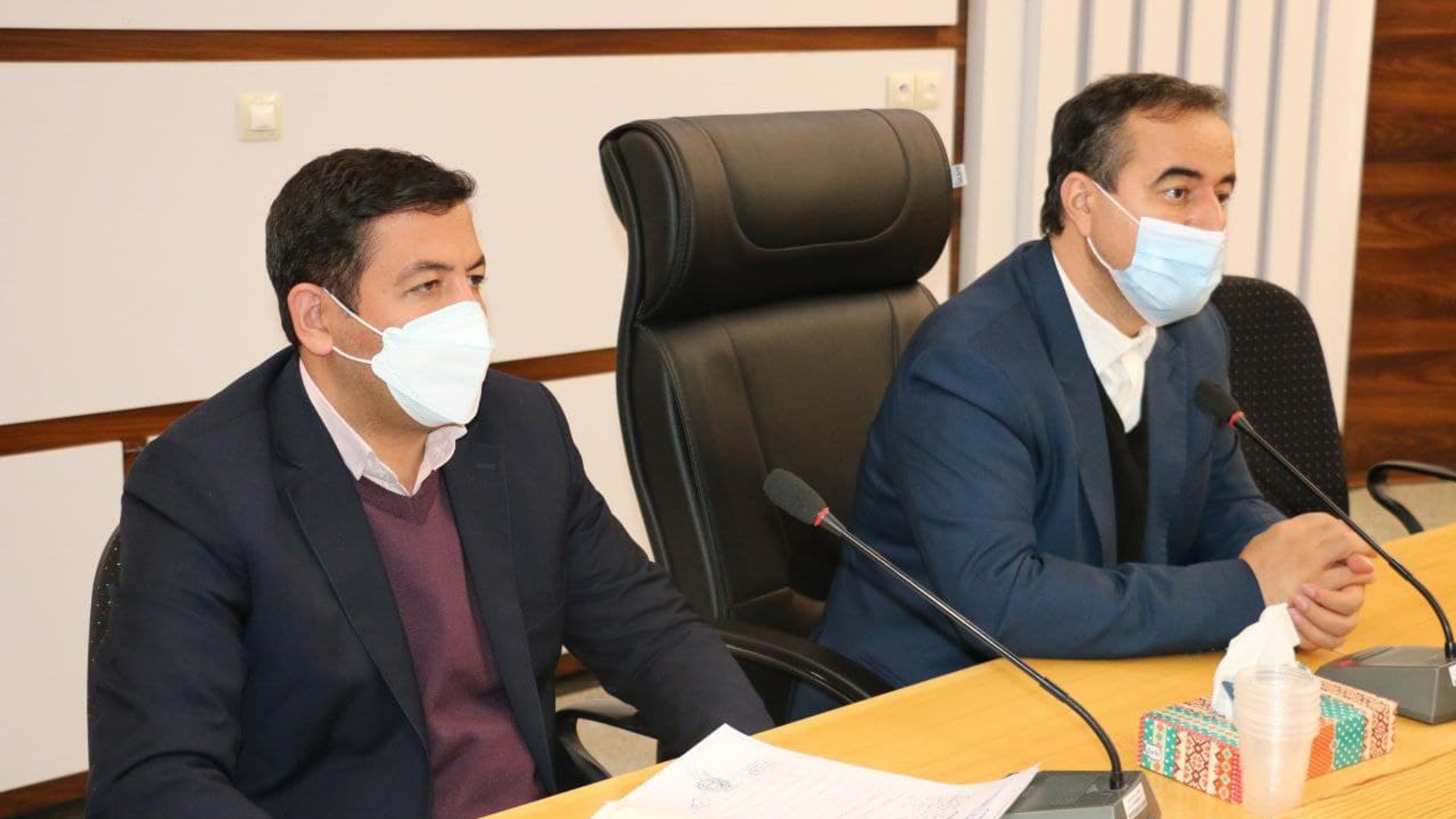 جلسه بررسی مشکلات روستاهای سربند، سفید آب و دارستان