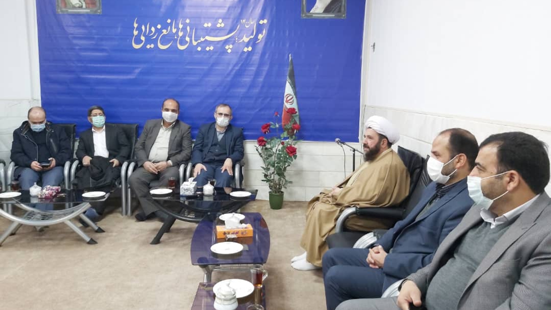 حضور استاندار مرکزی در دفتر امام جمعه آشتیان