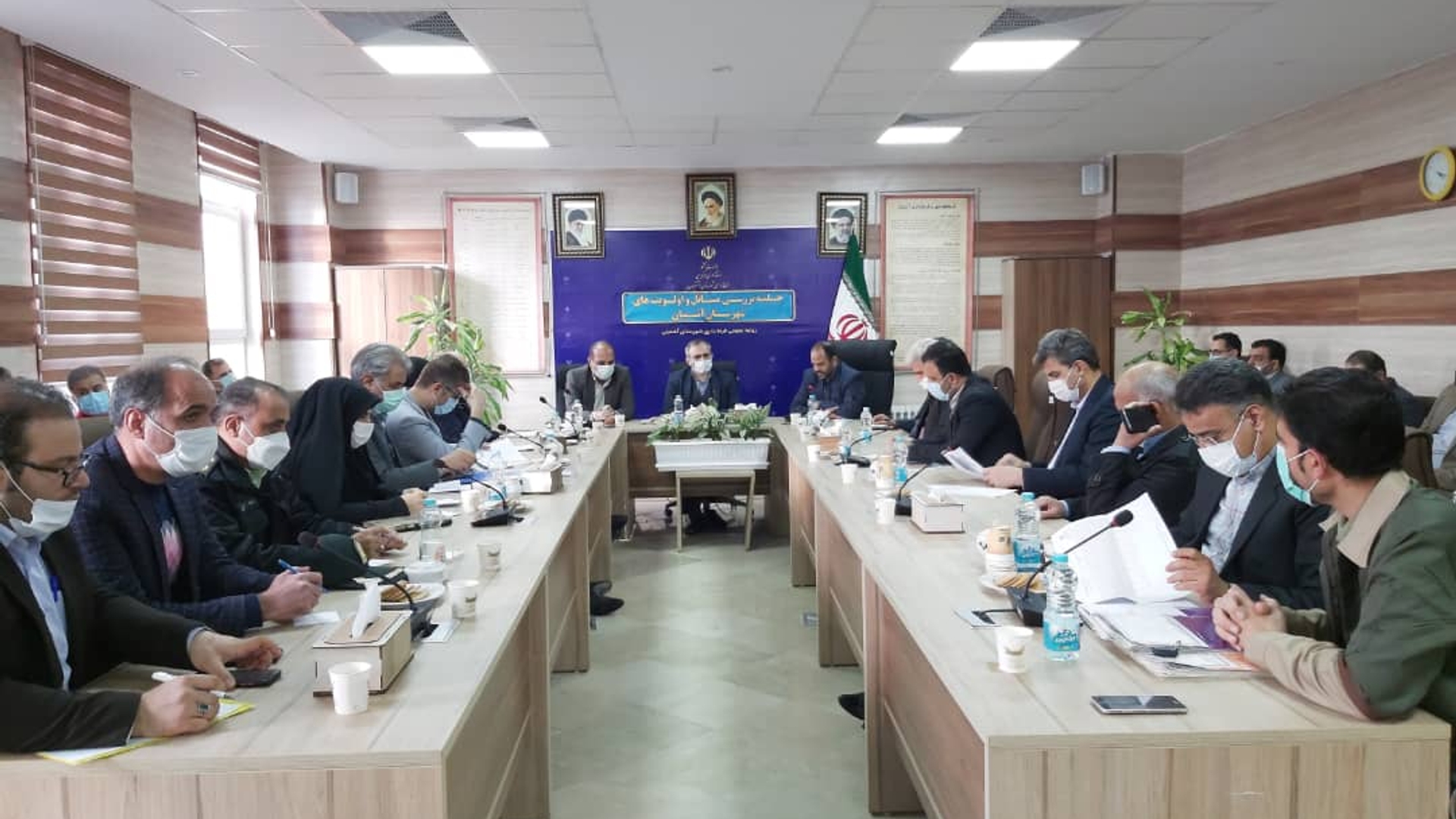 بررسی مسائل و اولویت های شهرستان آشتیان