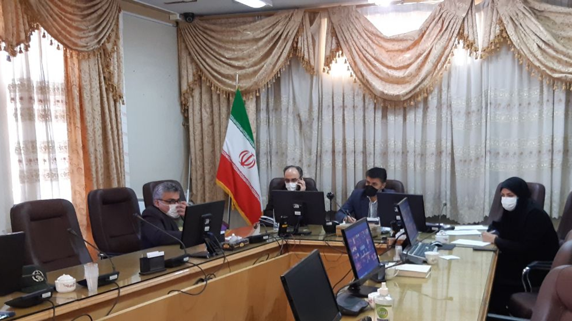 جلسه ستاد مدیریت بیماری کرونا در استان مرکزی و همزمان در شهرستان اراک شنبه ۹ بهمن ماه ۱۴۰۰ برگزار شد