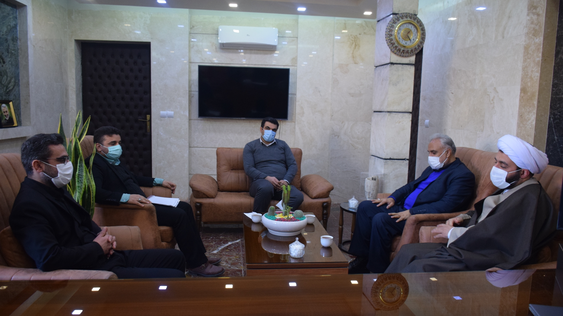 دیدار حجت الاسلام والمسلمین حاج رضایی امام جمعه شهر نیم ور و محمدی مدیر آموزش و پرورش با ناظری فرماندار شهرستان محلات