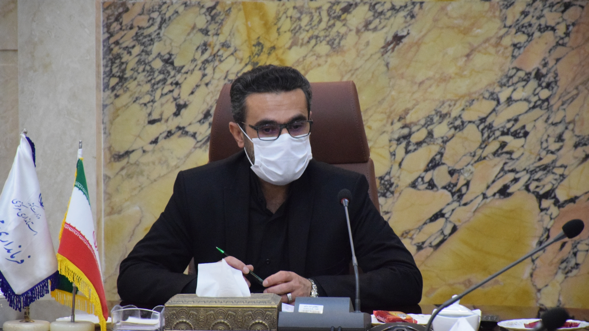 کمیته تطبیق مصوبات شوراهای اسلامی شهرهای محلات و نیم ور با قوانین و مقررات موضوعه به ریاست ناظری فرماندار شهرستان محلات و با حضور اعضا برگزار گردید.