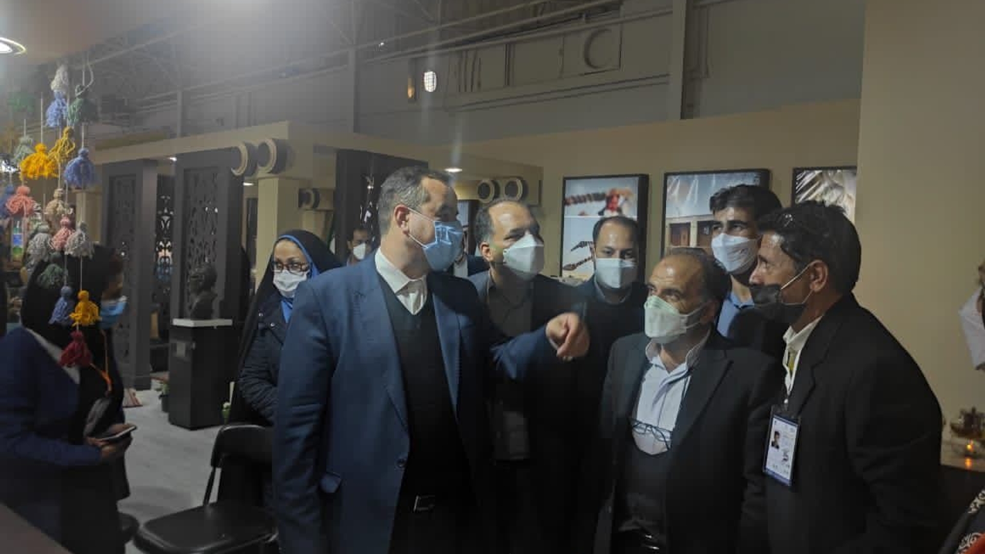 بازدید از غرفه صنایع دستی شهرستان تفرش