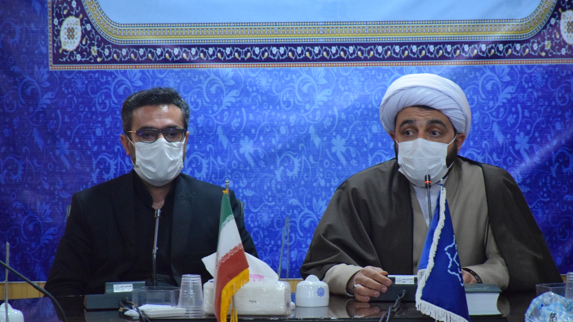 دیدار ناظری فرماندار شهرستان محلات و مسئولین ادارات شهرستان با حجت الاسلام والمسلمین حاج رضایی امام جمعه شهر نیم ور به مناسبت فرارسیدن دهه مبارک فجر