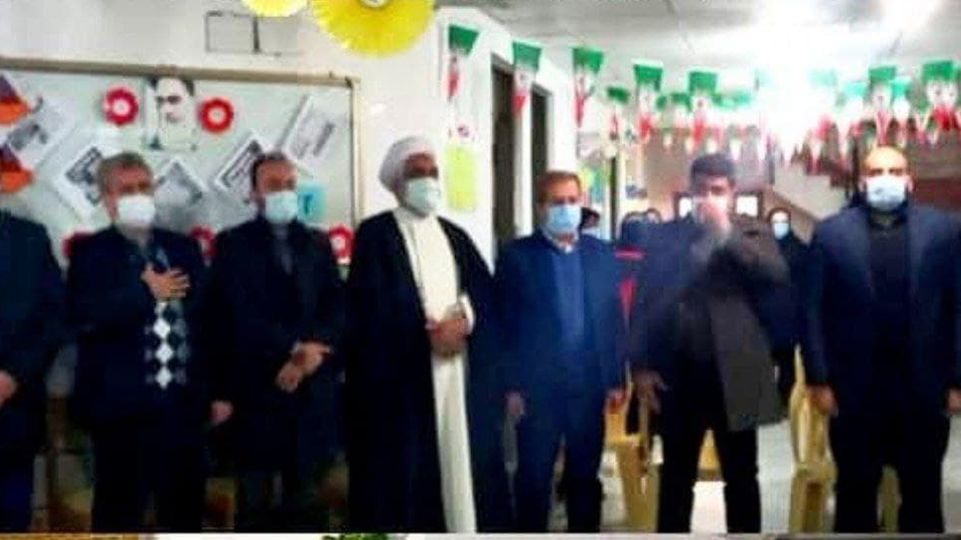 با سراسر کشور و فرارسیدن دهه مبارک فجر