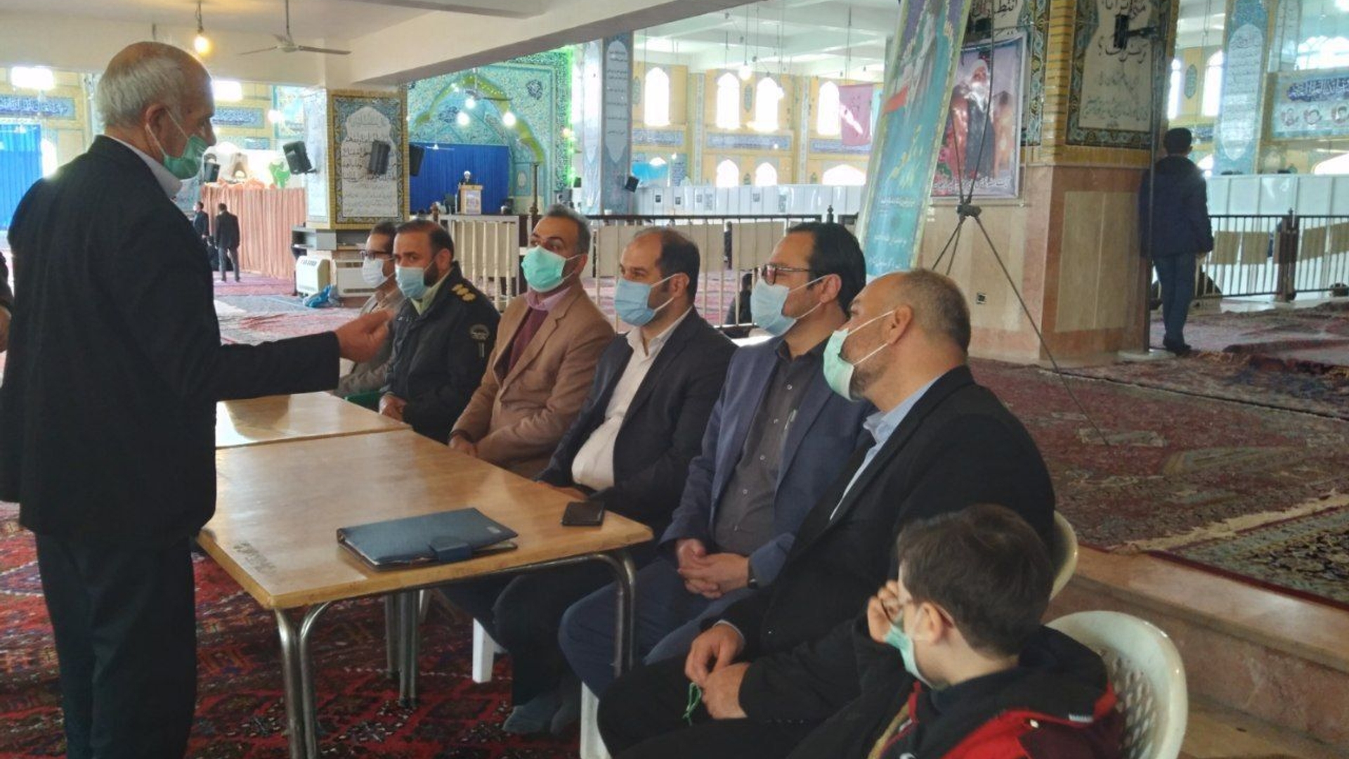 ✅برپایی میز خدمت و پاسخگویی به مردم