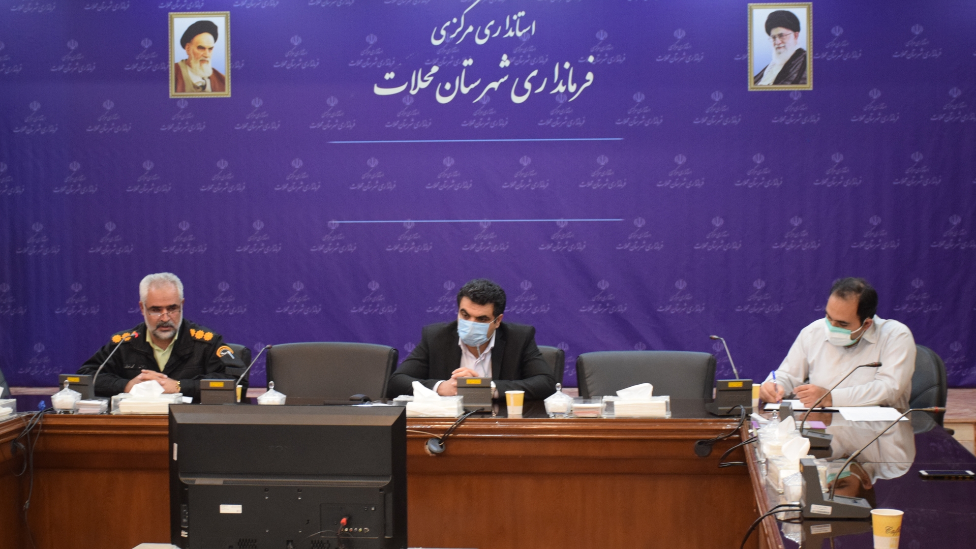 جلسه پیشگیری از سرقت با دستور کار افزایش ضریب ایمنی و حفاظتی بانک ها به ریاست فیروزی معاون برنامه ریزی و هماهنگی امور عمرانی فرمانداری برگزار گردید.