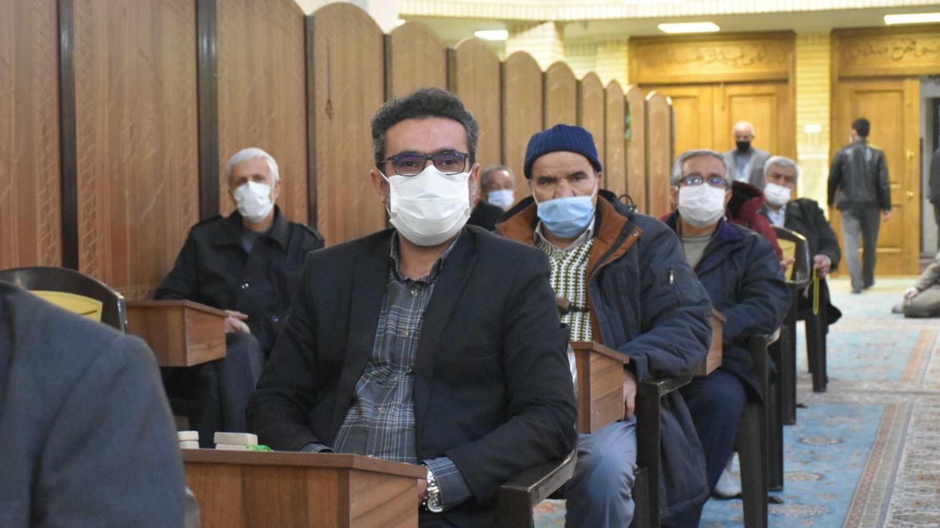 مراسم شبی با شهدا با خاطره گویی سردار نورخدا قاسمی در مسجد القائم (عج) برگزار شد.