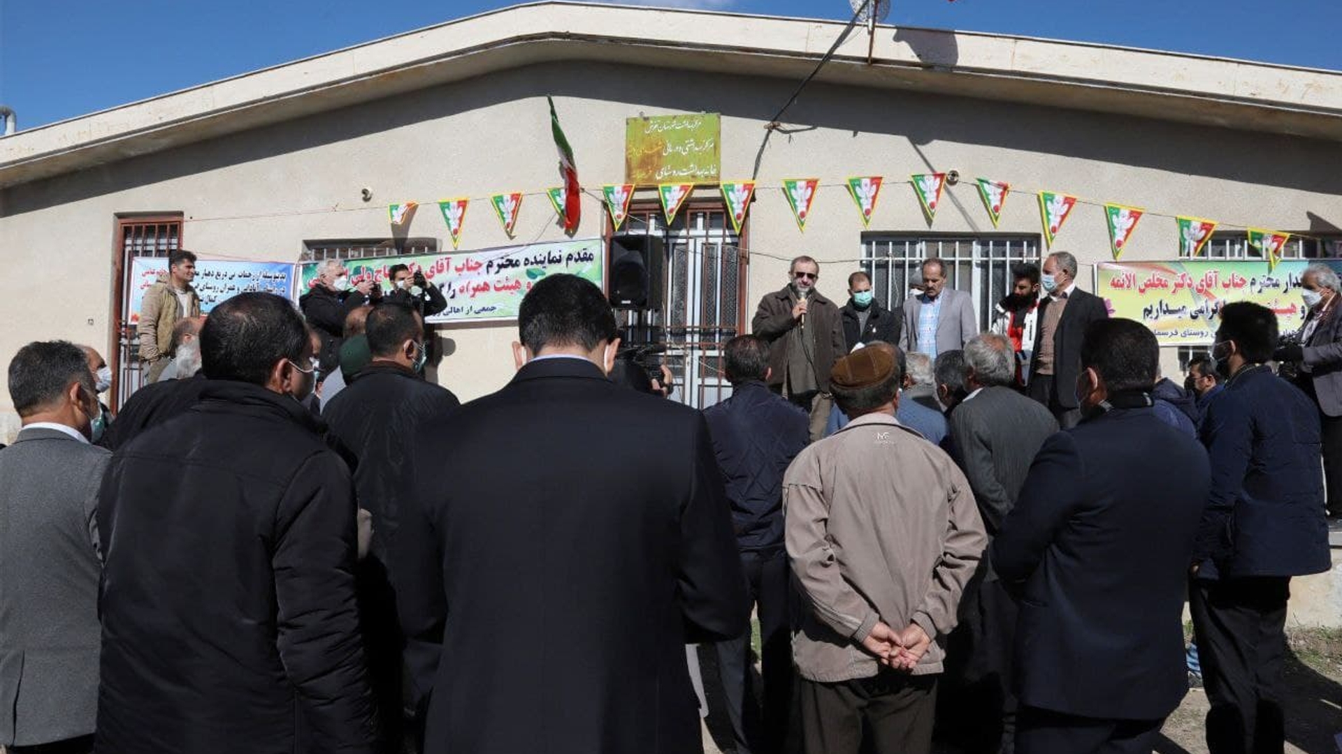 کلنگ گازرسانی به روستای فریسمانه بر زمین زده شد