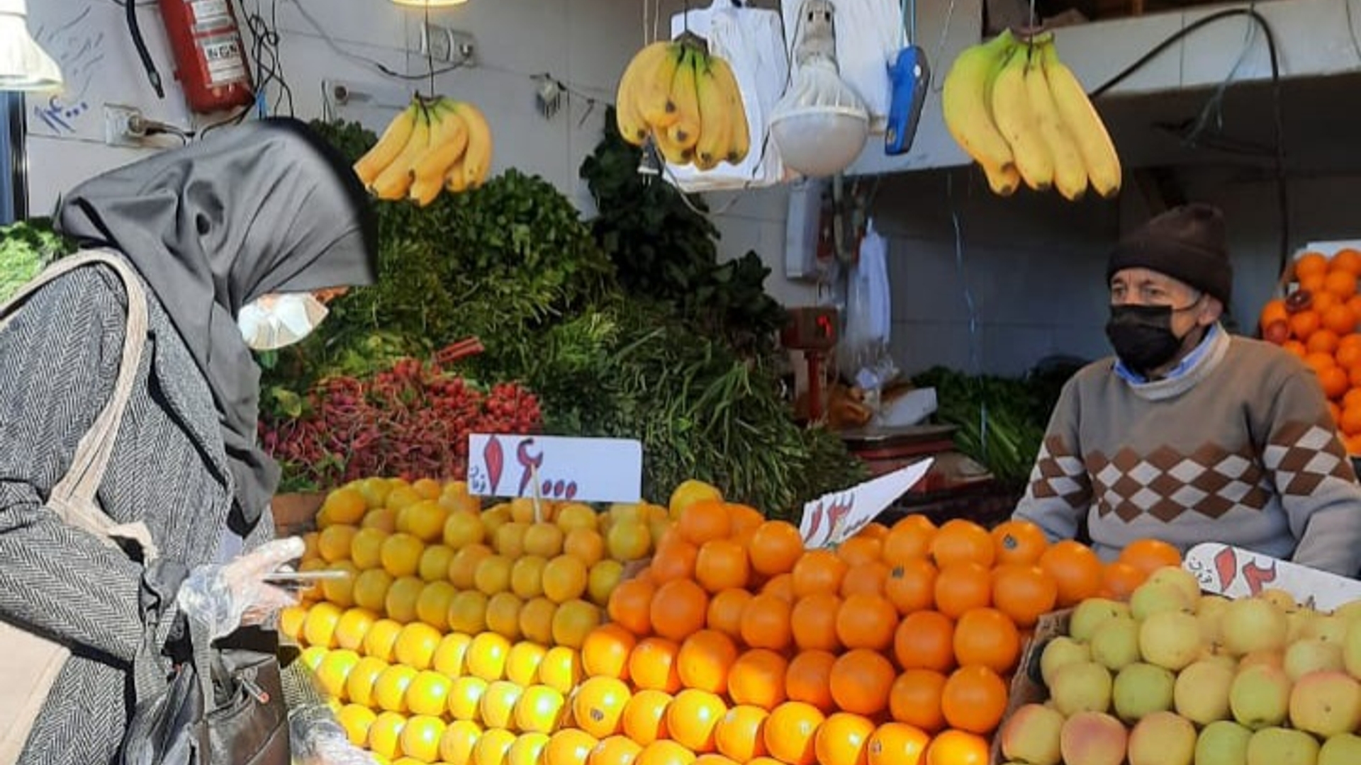 پلمب مراکز و اماکن متخلف بهداشتی توسط کارشناسان بهداشت محیط مرکز بهداشت شهرستان اراک و اداره نظارت بر اماکن عمومی