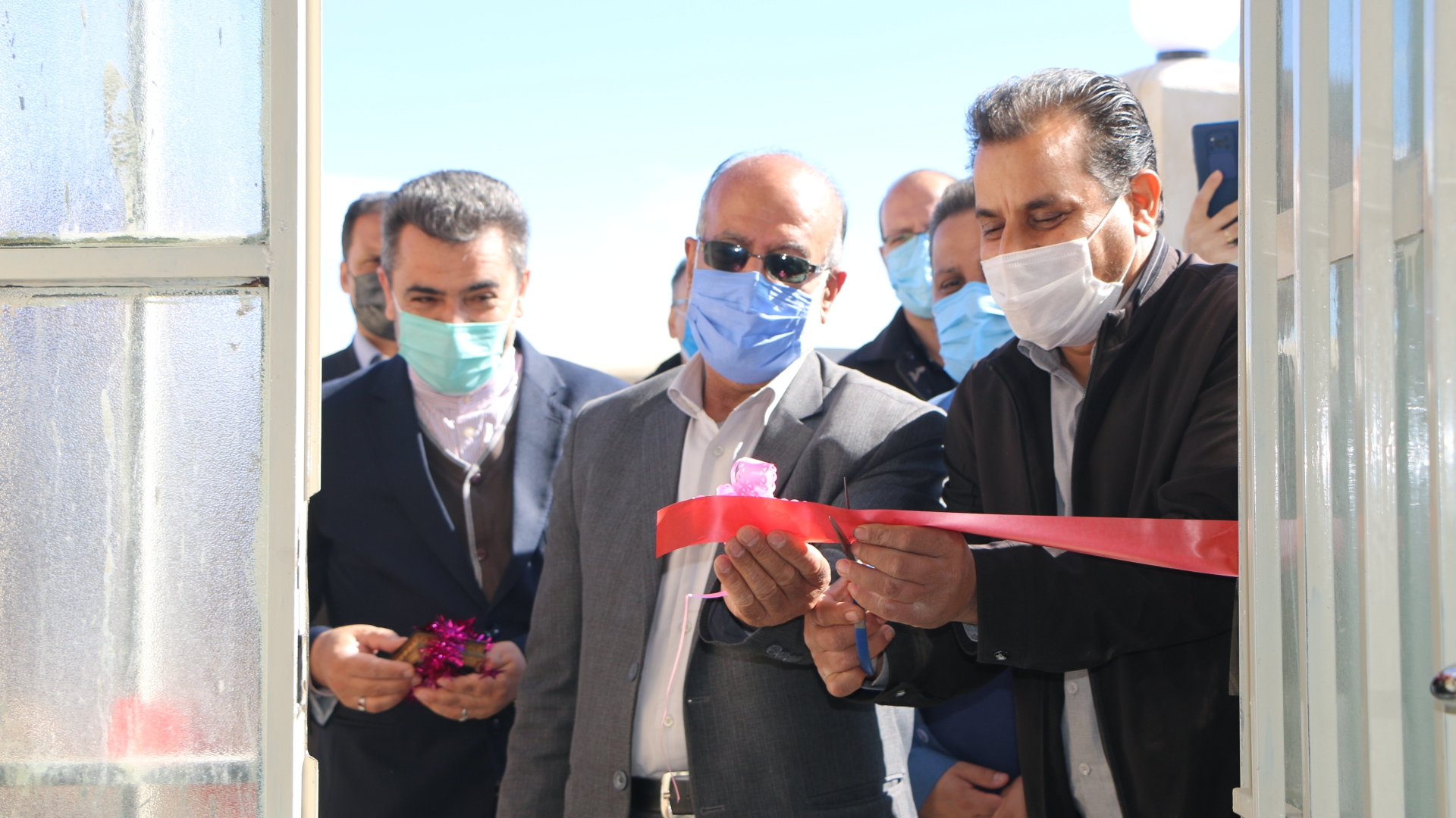 درهفتمین روز از ایام الله دهه مبارک فجر‌ و در راستای اجرای برنامه های گرامیداشت ستاد شهرستان شازند