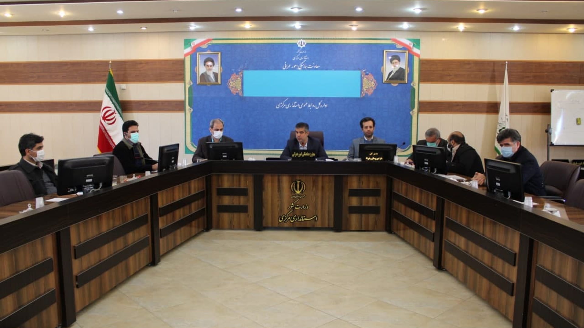 جلسه بررسی میزان تسهیلات روستایی اعطا شده توسط بانک های عامل و بررسی اعتبارات روستاهای فاقد دهیاری