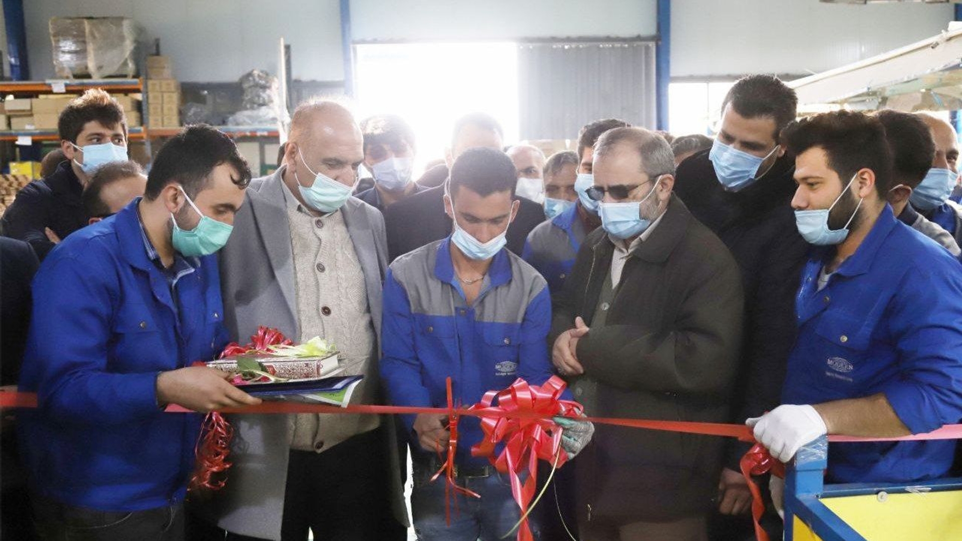 افتتاح  خط تولید کامل چراغ پراید ۱۳۲