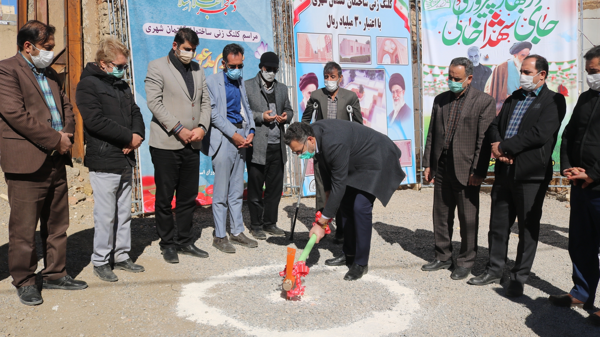 تعداد 15 طرح مدیریت شهری شهرداری خمین کلنگ زنی و بهره برداری شد