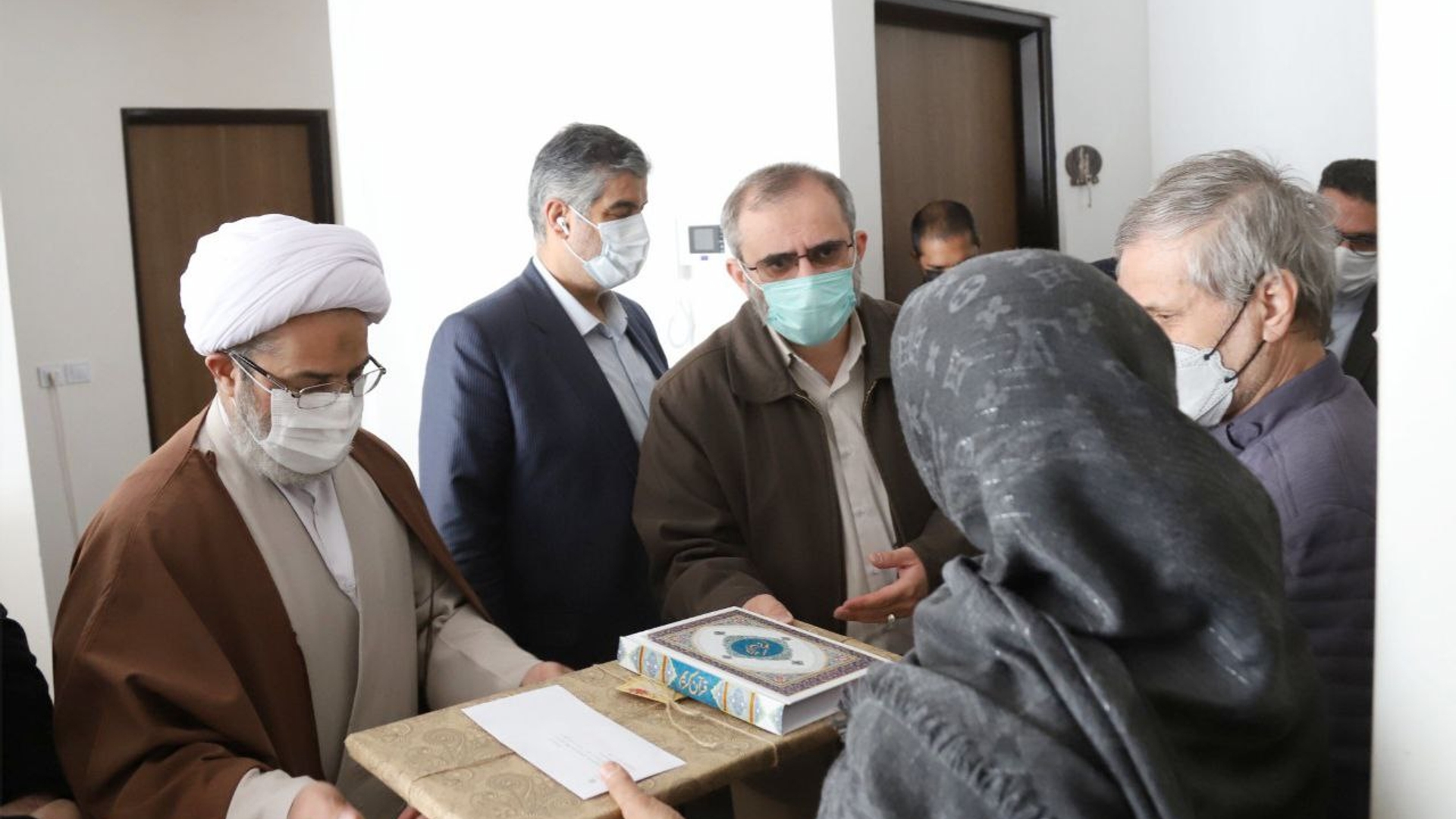 پروژه ۳۲ واحدی مسکن محرومین در کوی امام رضا (ع) با حضور دکتر مخلص الائمه استاندار مرکزی