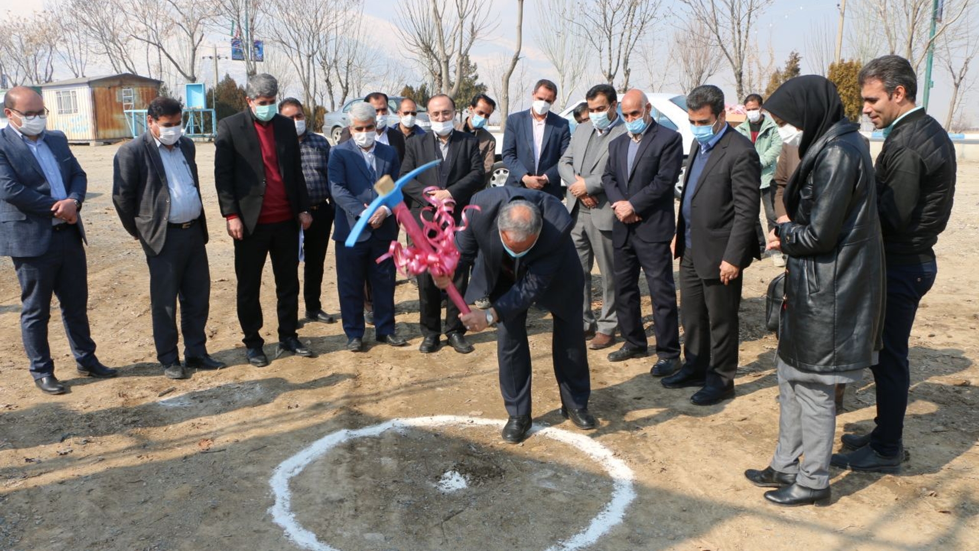 احداث مجتمع رفاهی وخدماتی ورودی شهر شازند