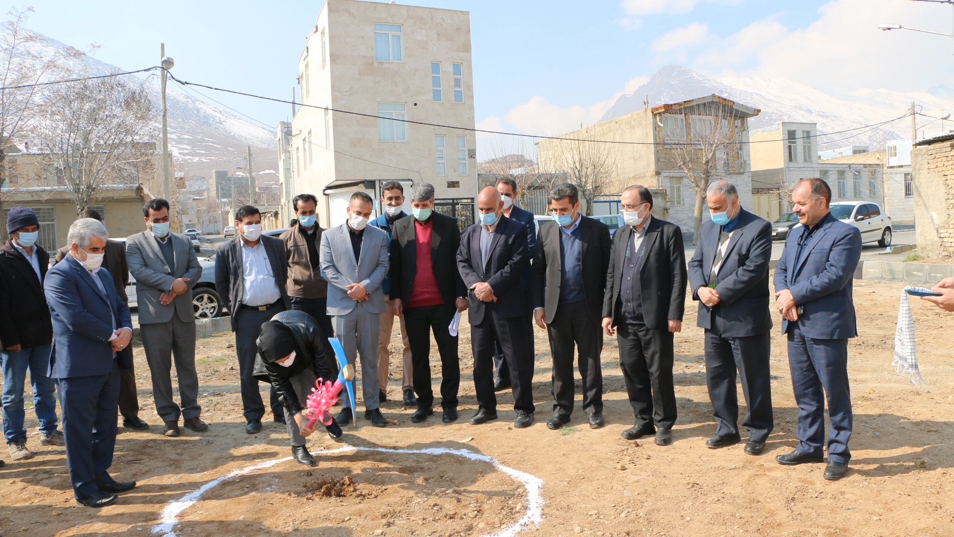 آیین کلنگ زنی احداث پارک محلی شهرشازند