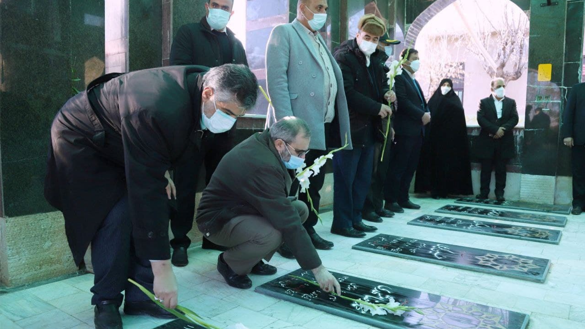 ادای احترام مسئولین استان به گلزار مطهر شهدای امامزاده احمد شهرستان تفرش