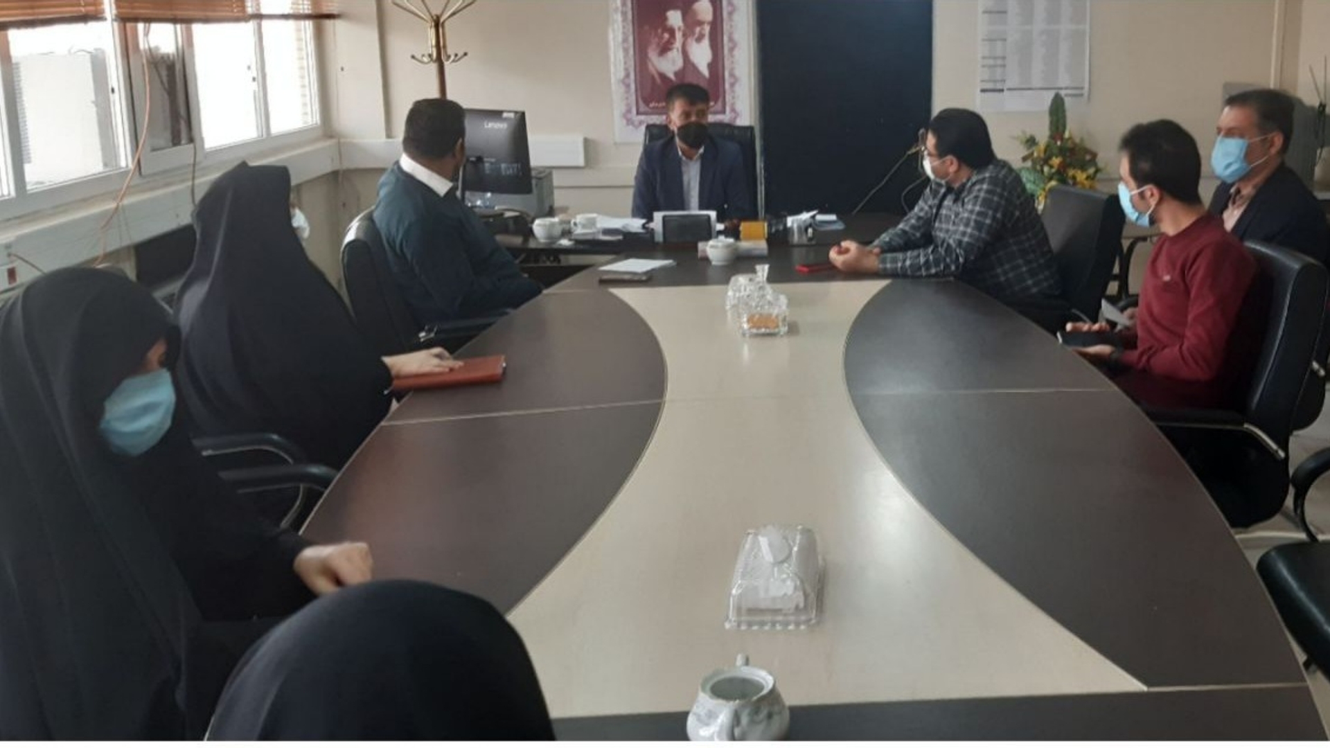 نشست نصیری معاون امور عمرانی وسرپرست معاونت سیاسی اجتماعی فرماندار با کارشناسان حوزه سیاسی اجتماعی فرمانداری اراک