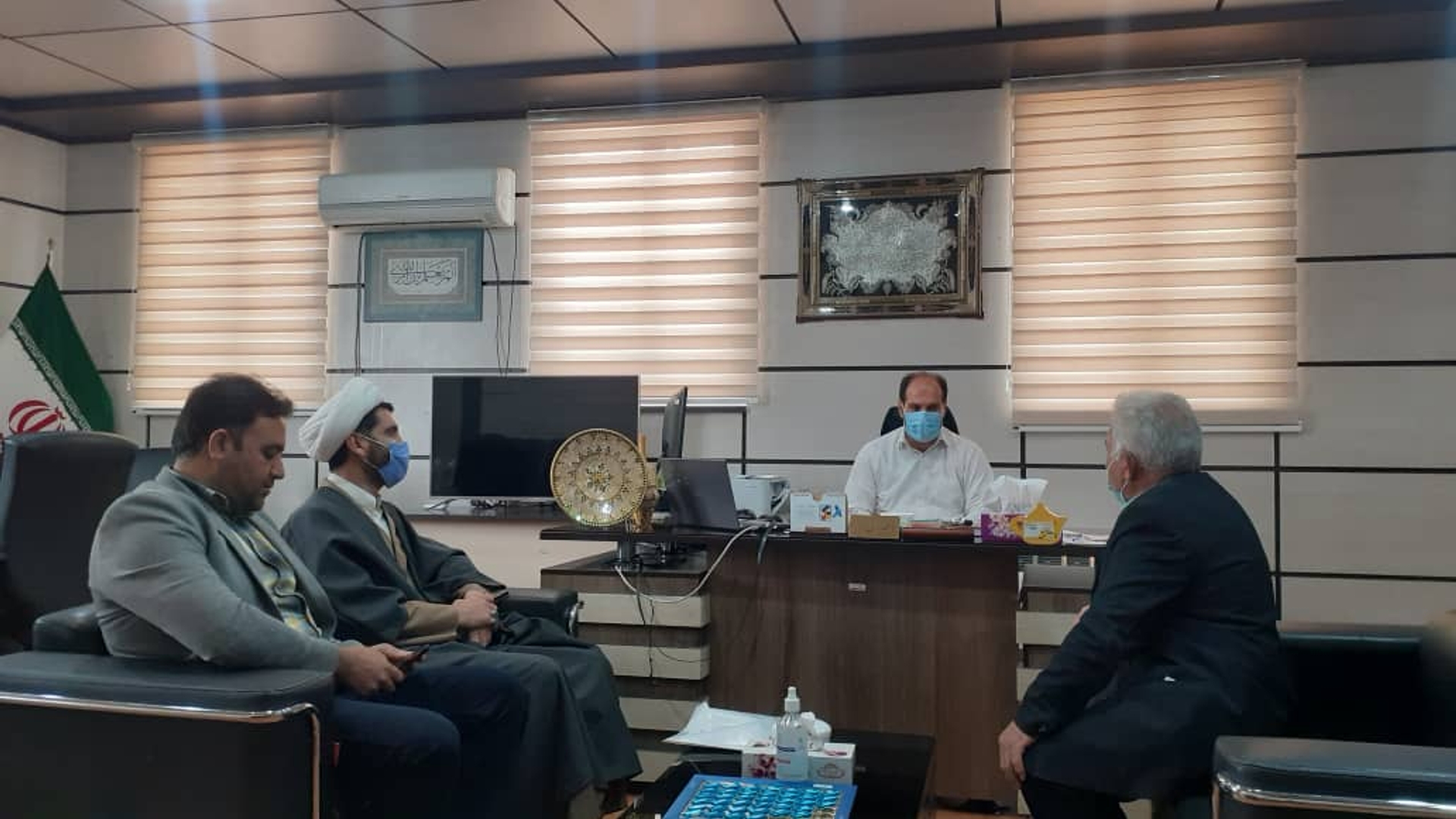 ملاقات تعدادی از شهروندان با فرماندار شهرستان دلیجان