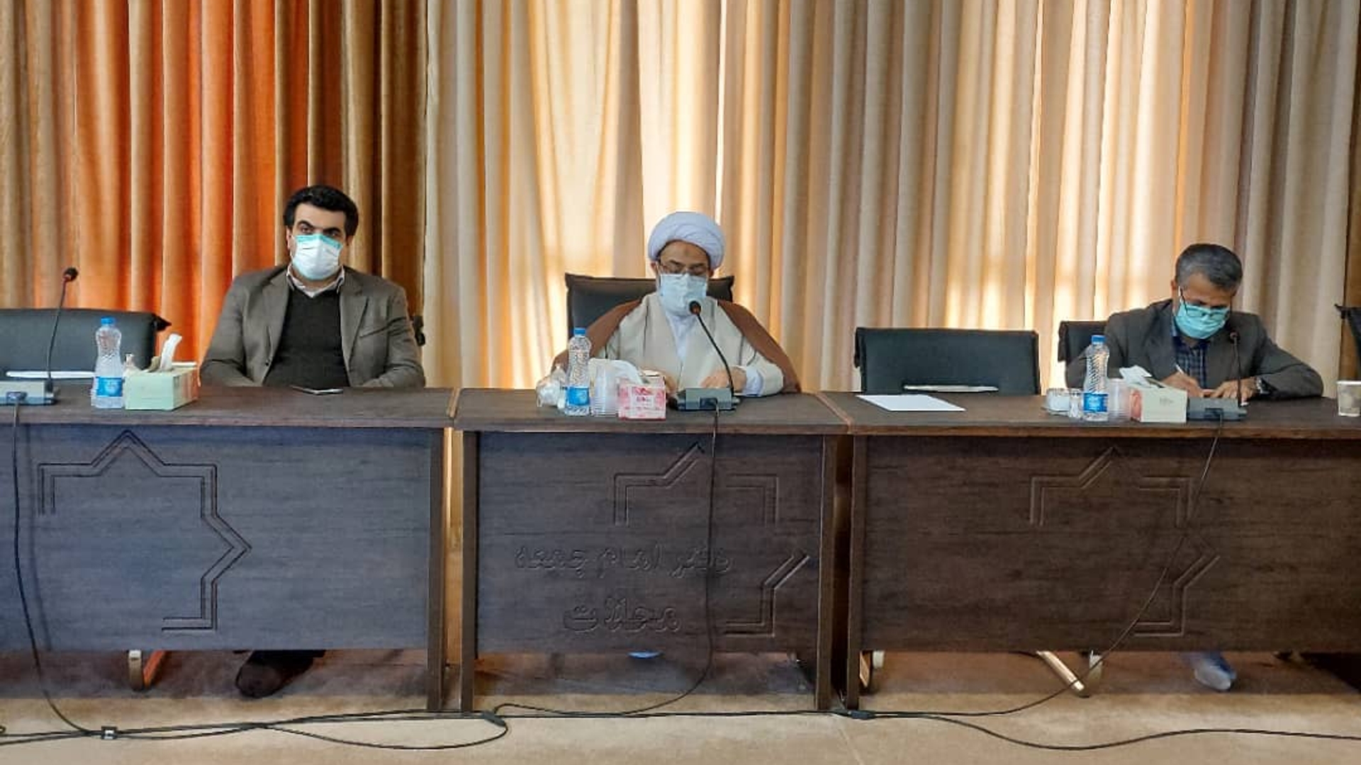 جلسه شورای فرهنگ عمومی به ریاست حجت الاسلام والمسلمین دکتر ربانی امام جمعه شهرستان محلات برگزار گردید.