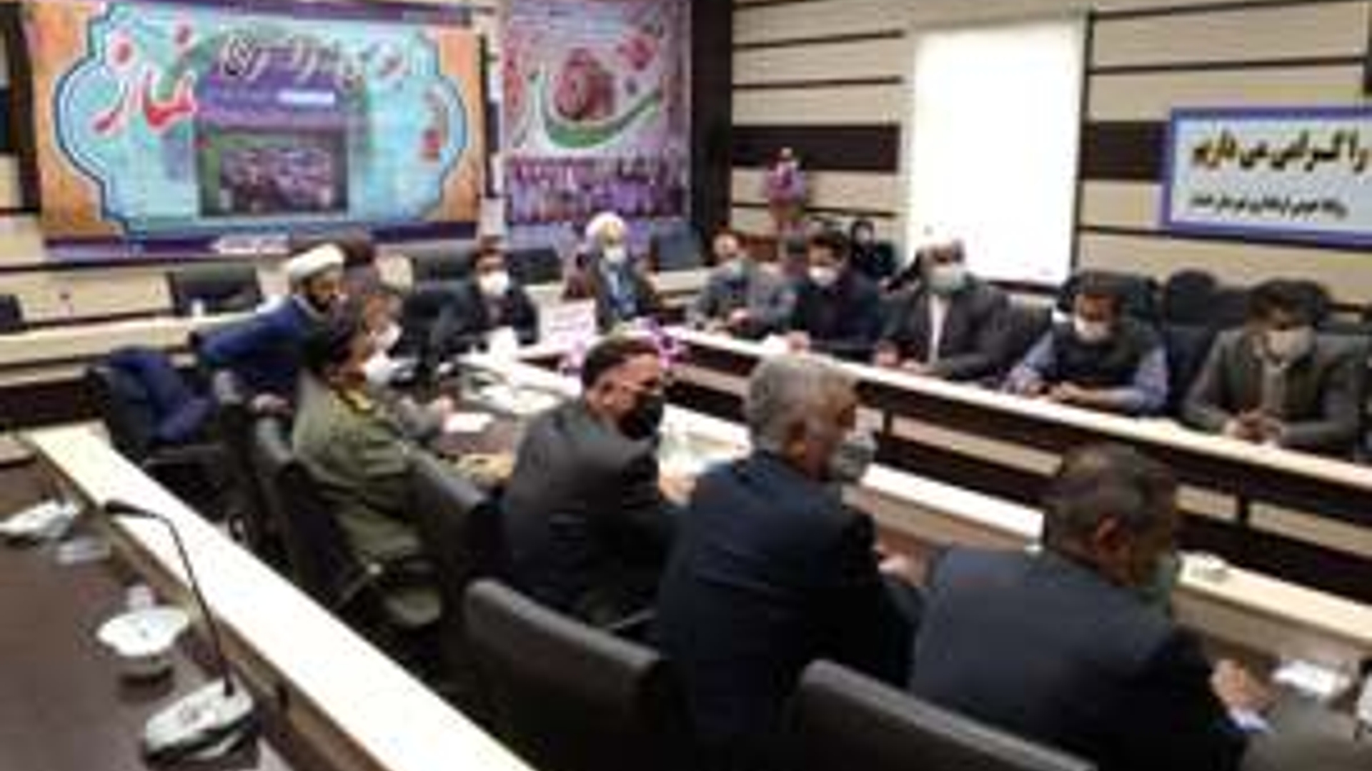 سومین اجلاس سراسری نماز شهرستان خنداب همزمان با سراسر کشور باحضور گازری سرپرست فرمانداری خنداب برگزار شد