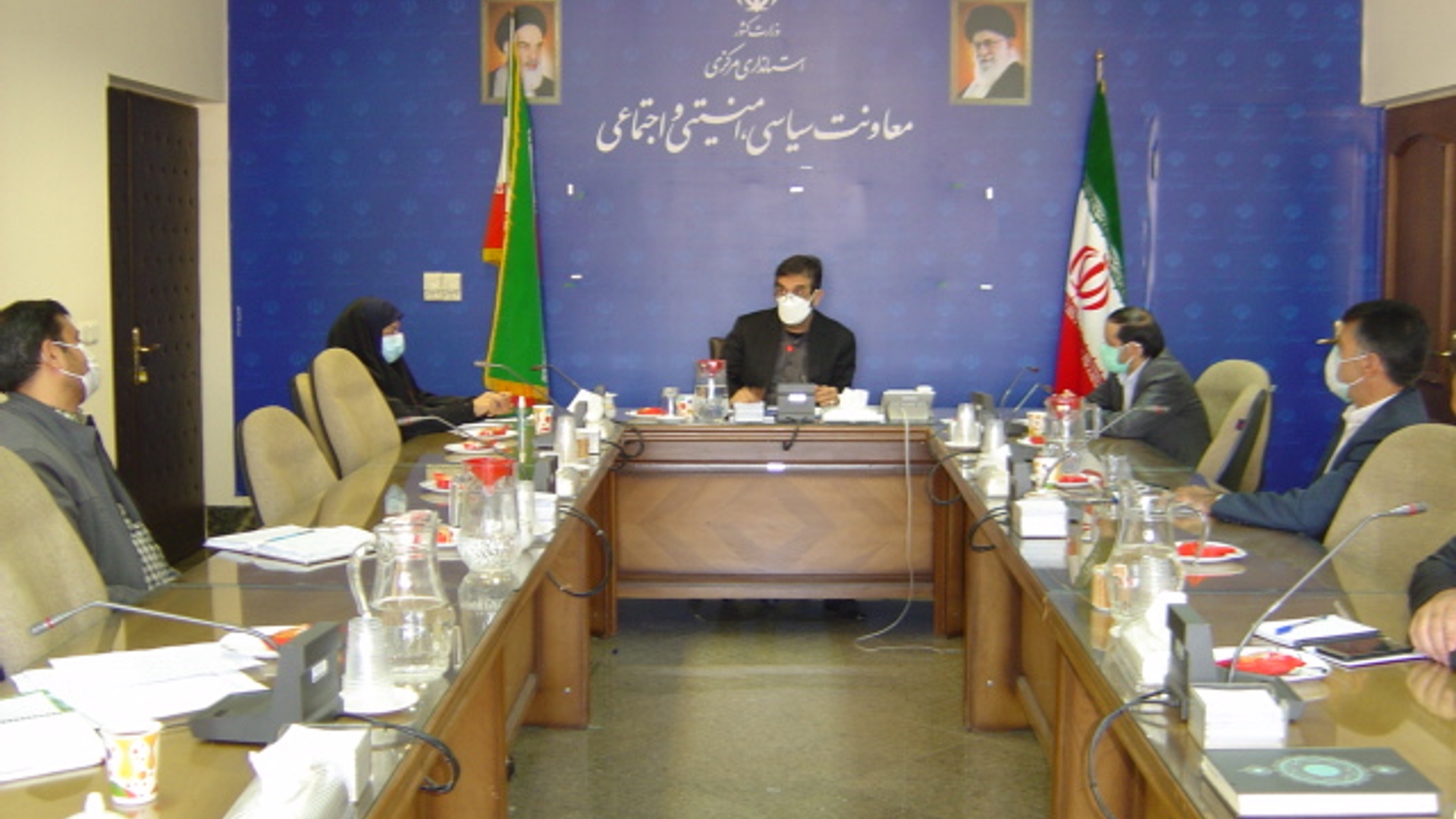 برگزاری جلسه مشترک کمیسیون پیشگیری و مقابله با تروریسم و کمیسیون مقابله با قاچاق انسان مورخ 1400-12-9