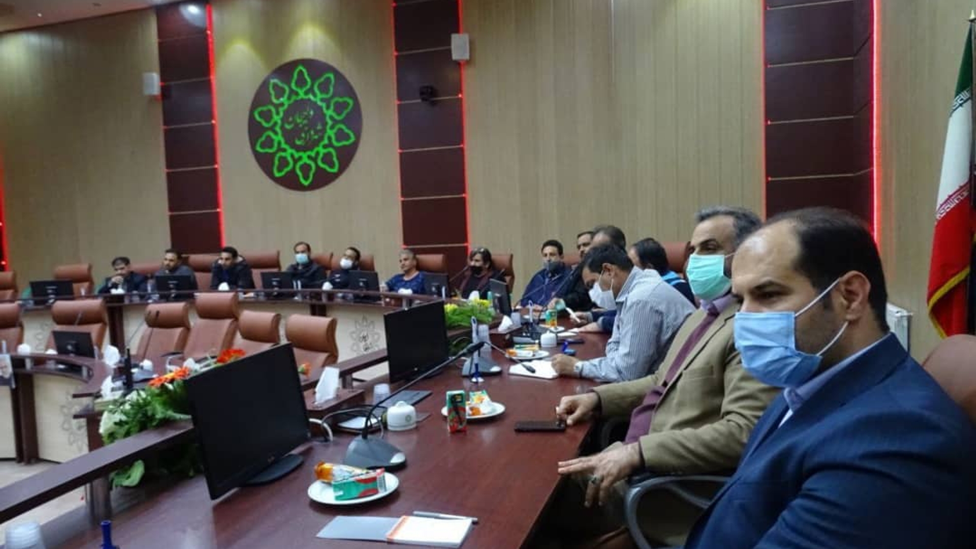 نشست فرماندار با ورزشکاران و اعضای هیات کشتی شهرستان دلیجان