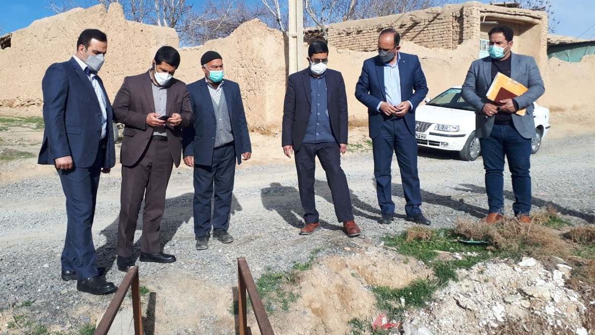 بازدید فرماندار از"کانال آب کشاورزی شهر جاورسیان"