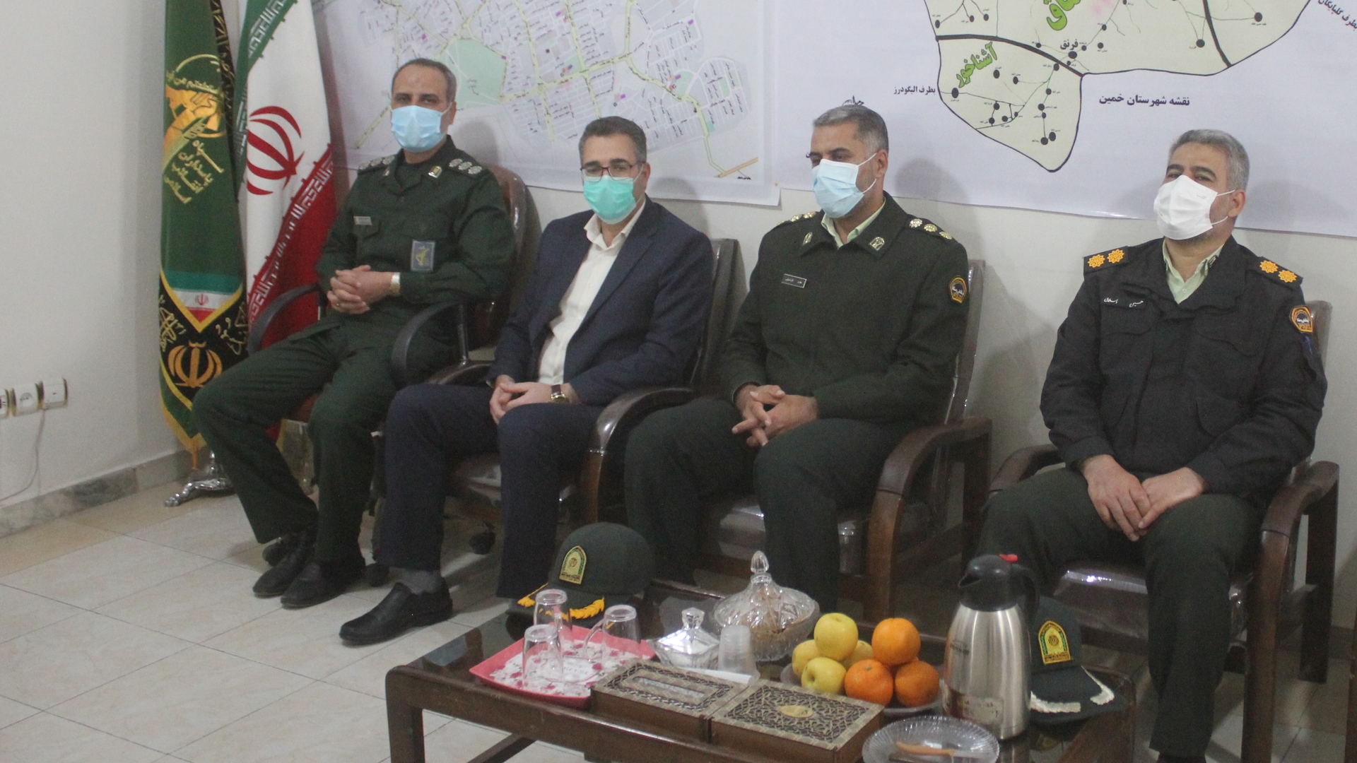 فرماندار با فرمانده ناحیه مقاومت بسیج شهرستان خمین دیدار کرد